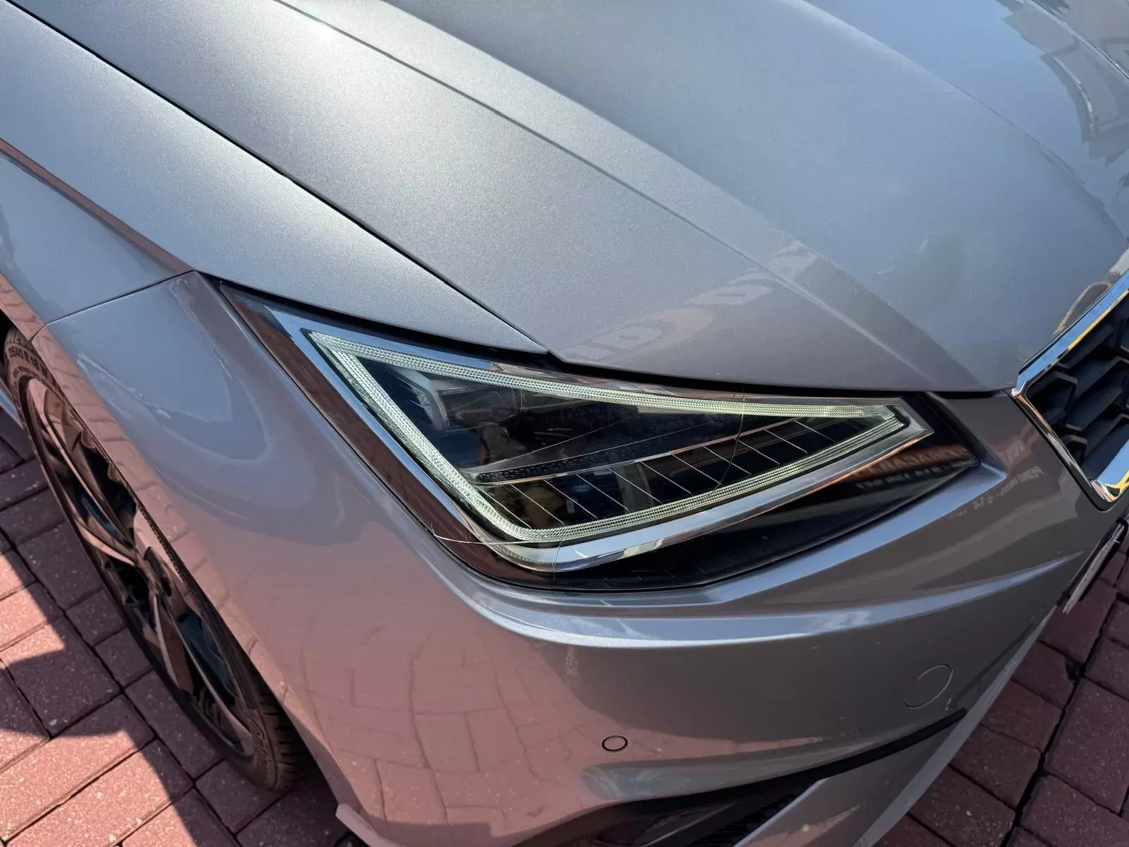 SEAT Ibiza 1.0 TSI FR DSG 28