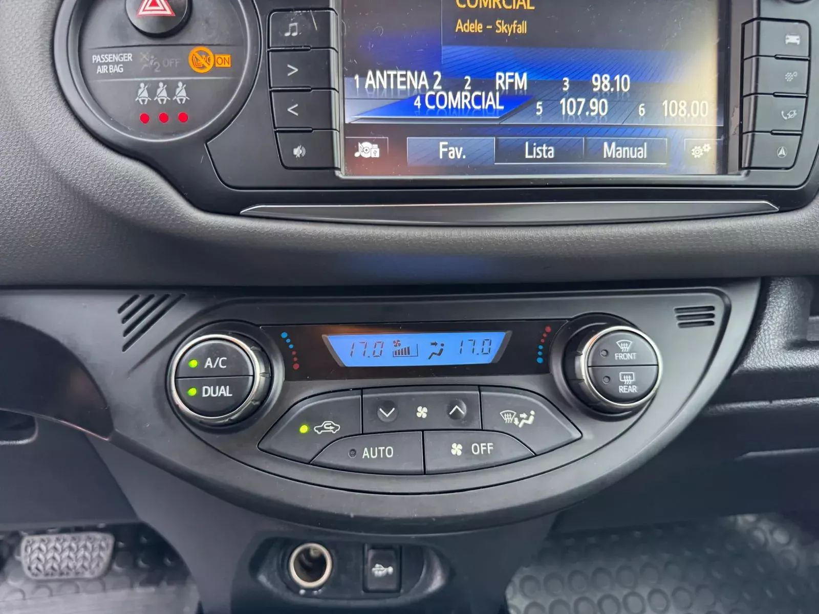 Toyota Yaris 1.5 HSD Comfort+Navi 55