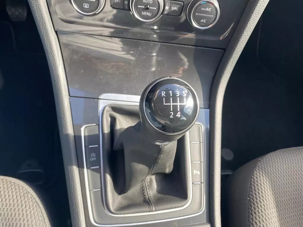 Volkswagen Golf Variant 1.6 TDI Confortline 8