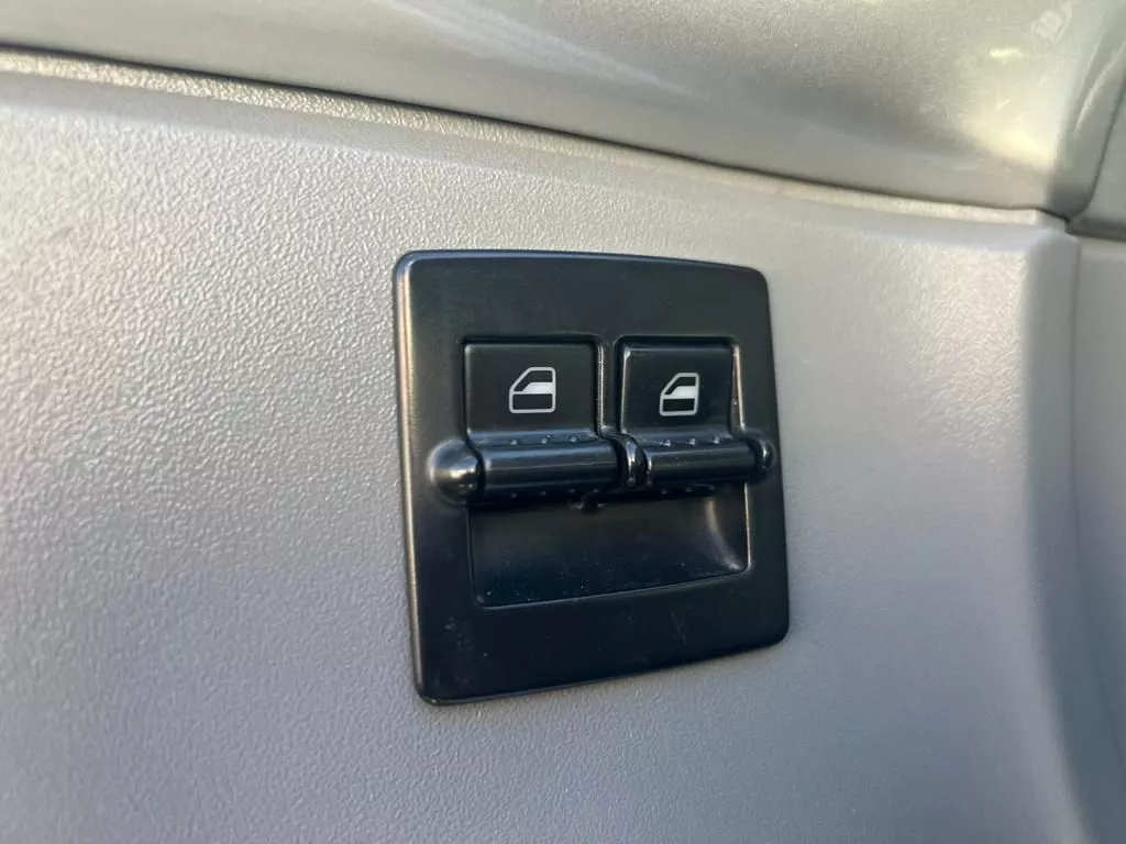 Volkswagen New Beetle 1.9 TDi Highline 9