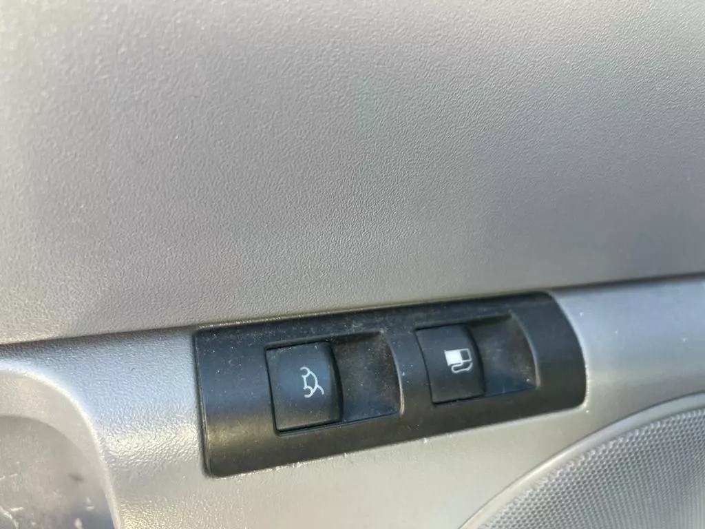 Volkswagen New Beetle 1.9 TDi Highline 10