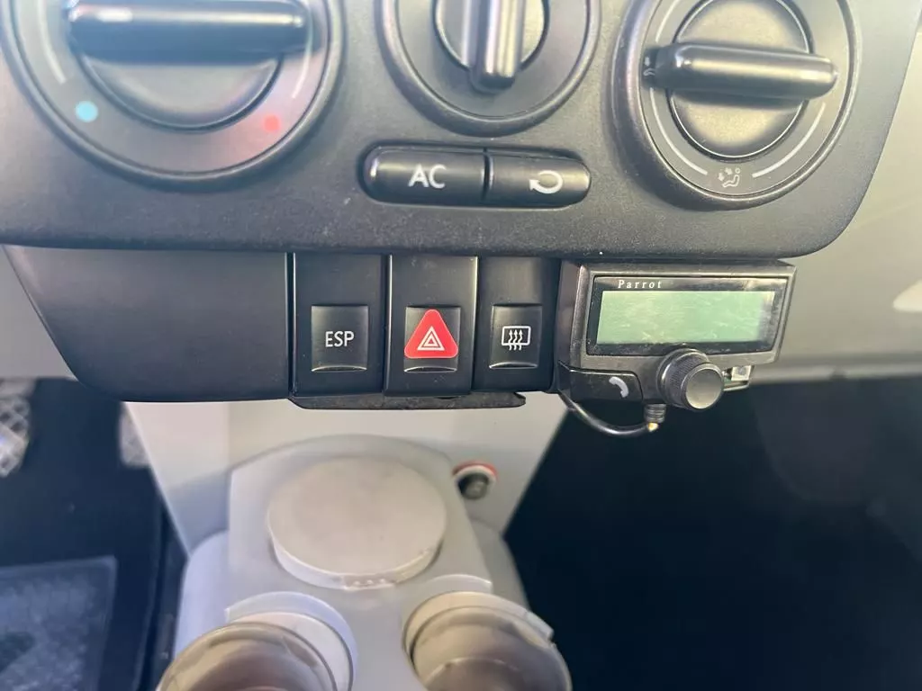 Volkswagen New Beetle 1.9 TDi Highline 13