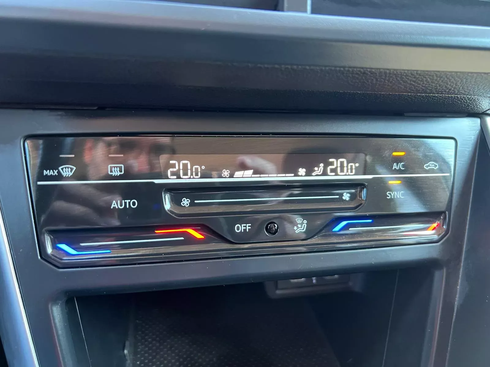 Volkswagen Taigo 1.0 TSI Style DSG 21