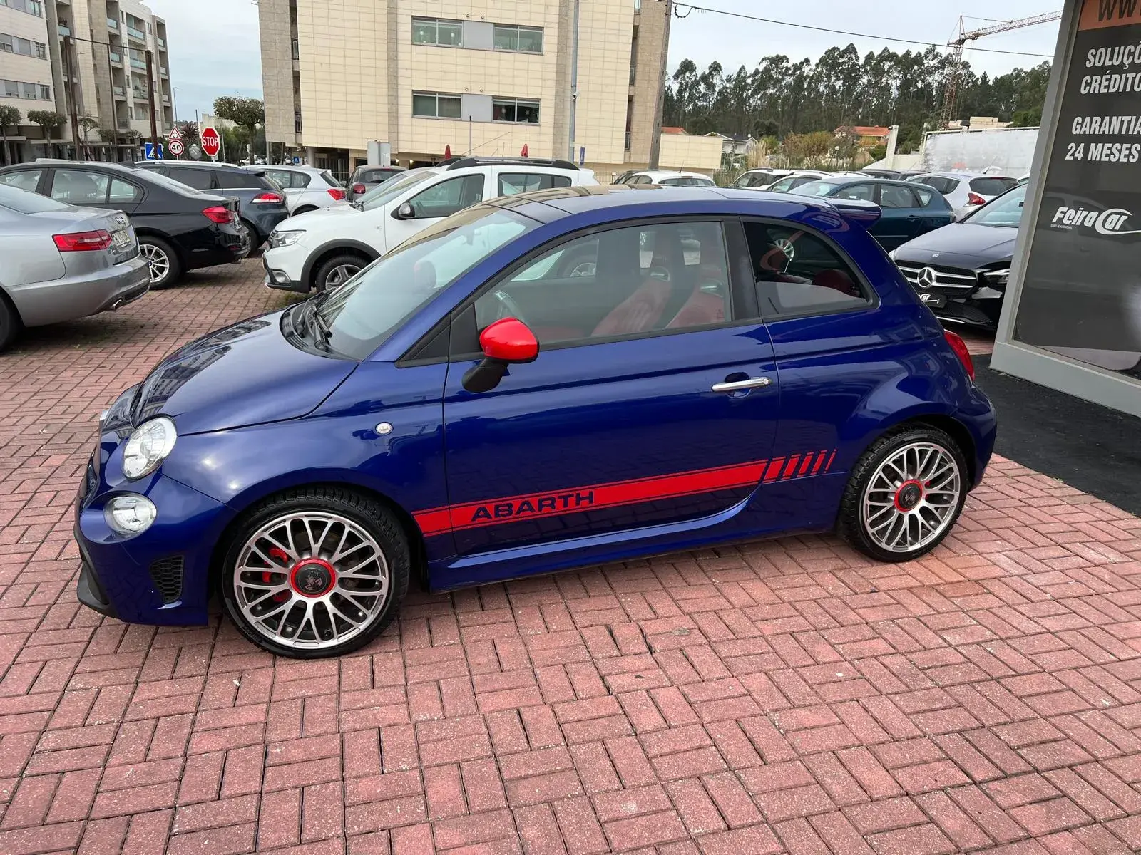 Abarth 500e C Outro 5