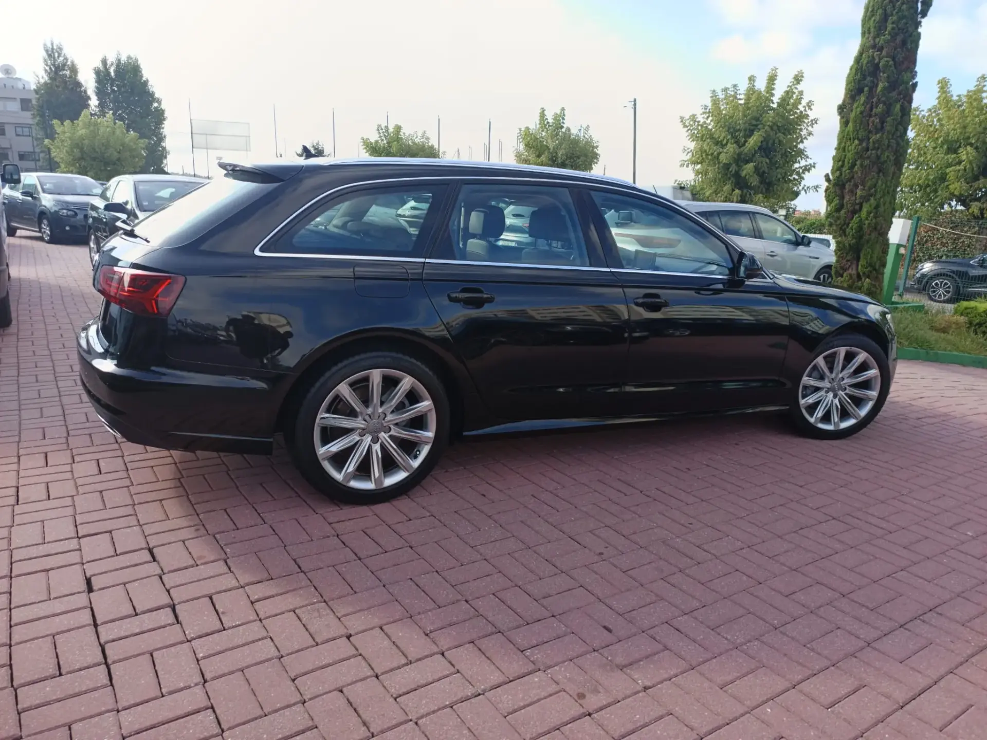 Audi A6 Avant 3.0 TDi V6 Business Line Sport S tronic 5