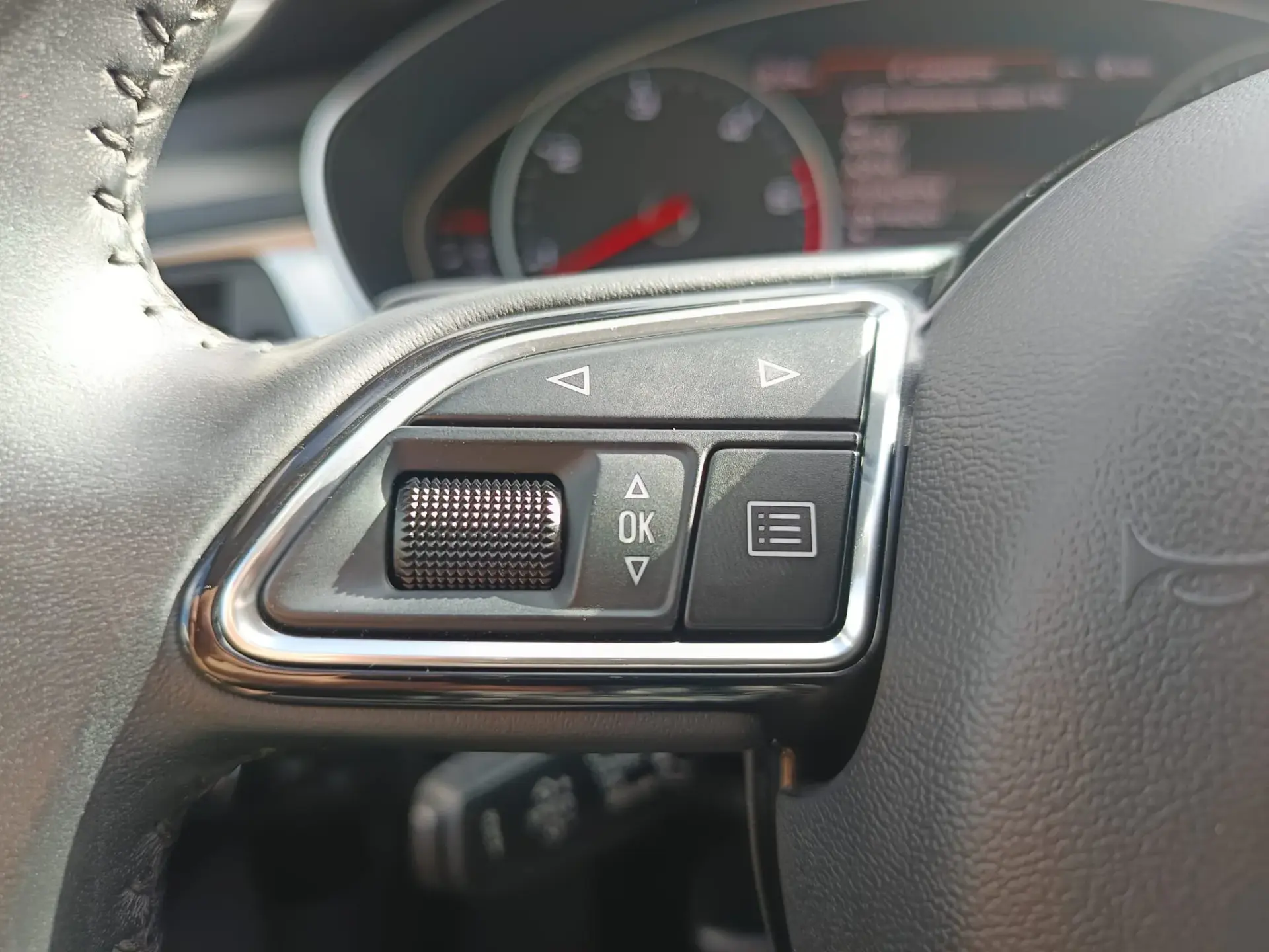 Audi A6 Avant 3.0 TDi V6 Business Line Sport S tronic 24