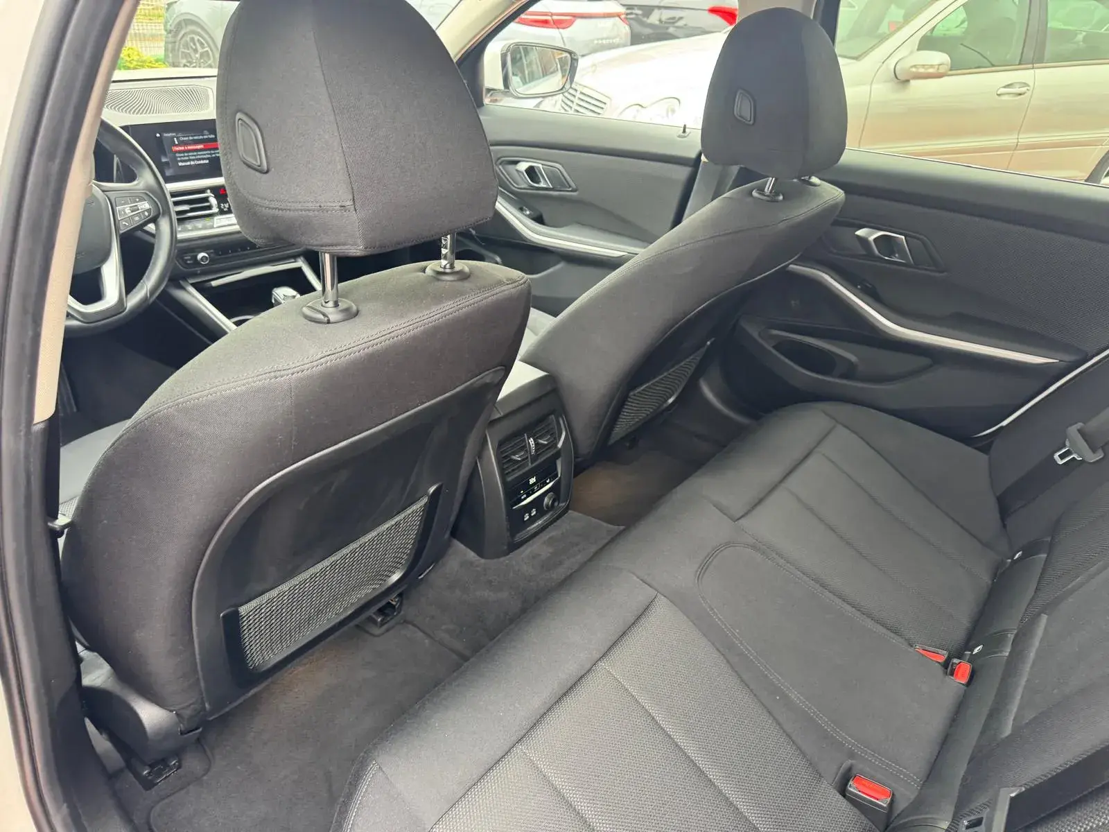 BMW 320 d Touring Auto 12