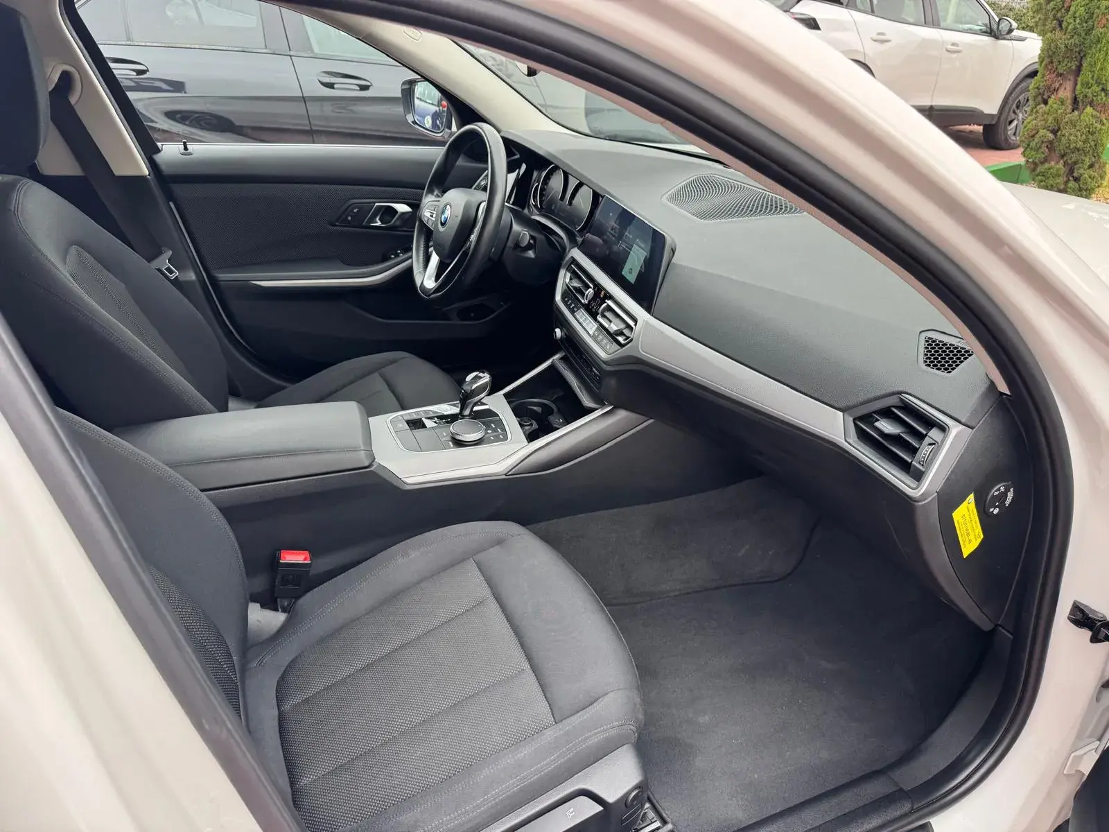 BMW 320 d Touring Auto 19