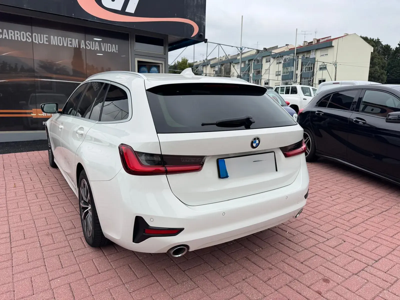 BMW 320 d Touring Auto 37