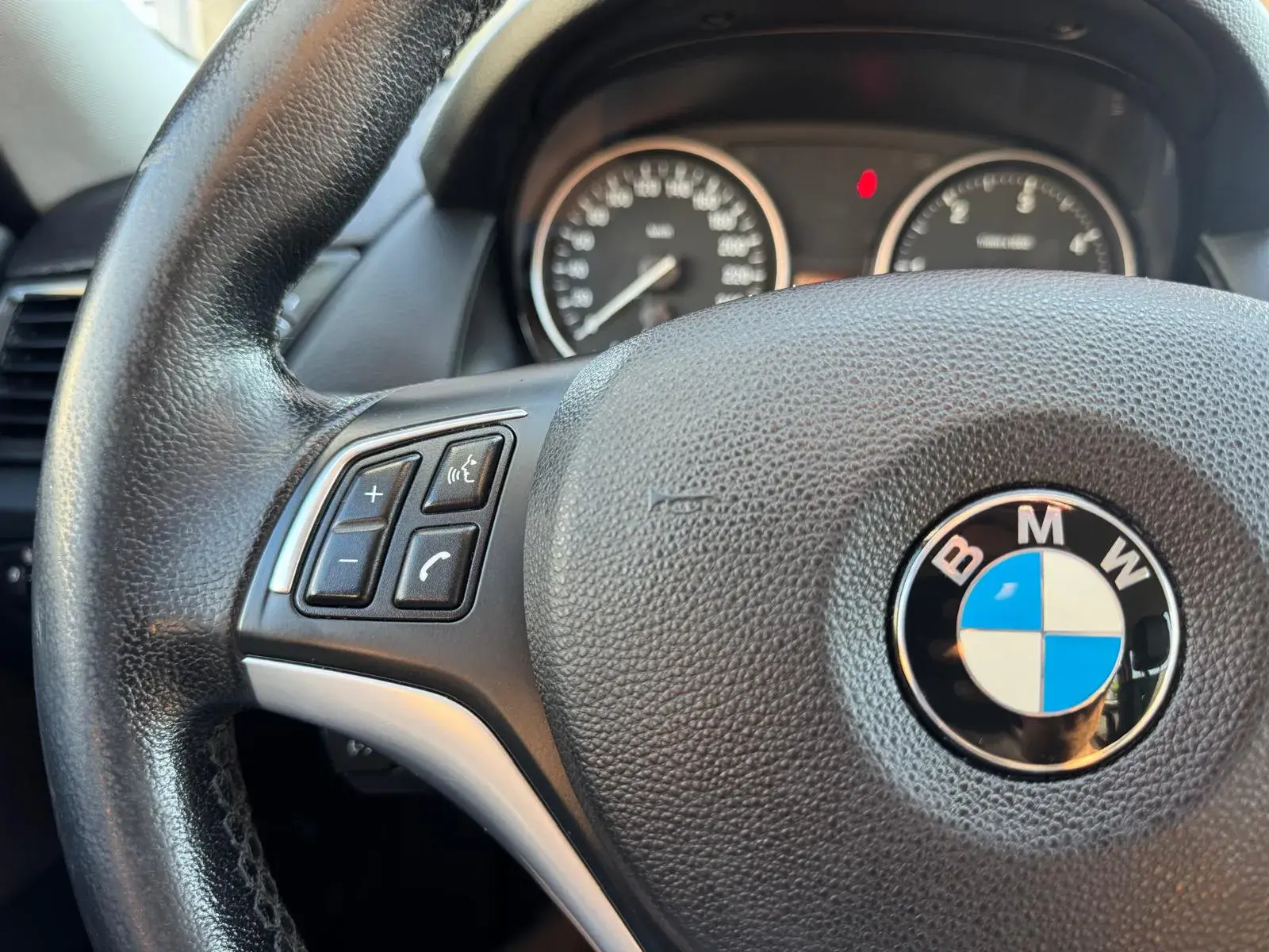 BMW X1 16 d sDrive xLine 30