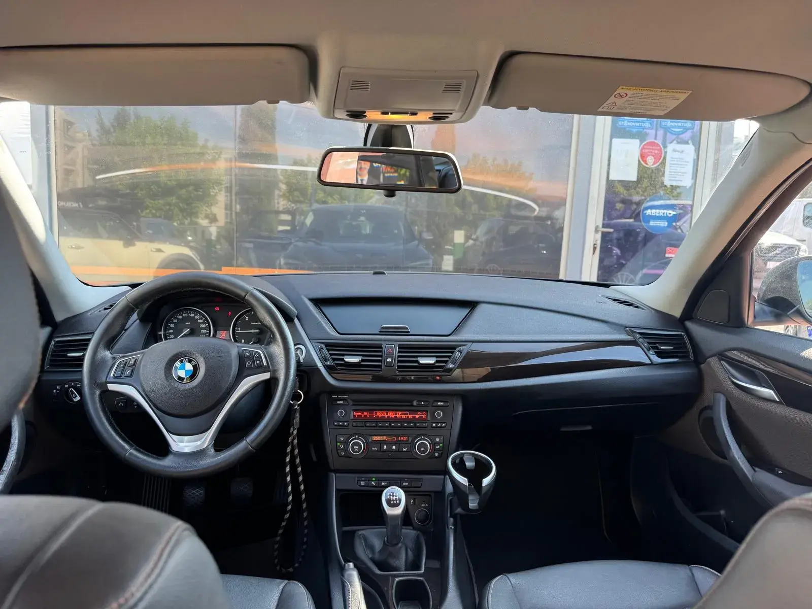 BMW X1 16 d sDrive xLine 38