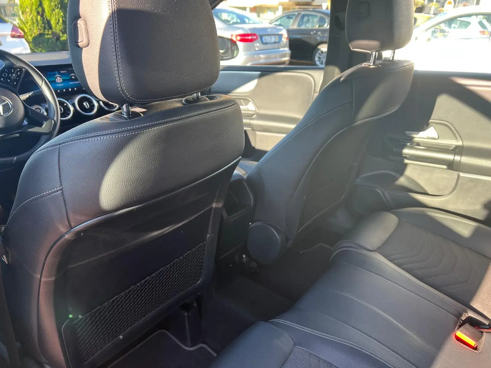 Mercedes-Benz B 180 d 8G-DCT Style 11