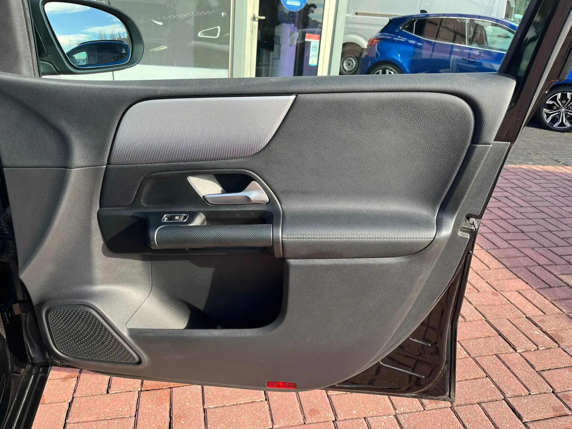 Mercedes-Benz B 180 d 8G-DCT Style 47