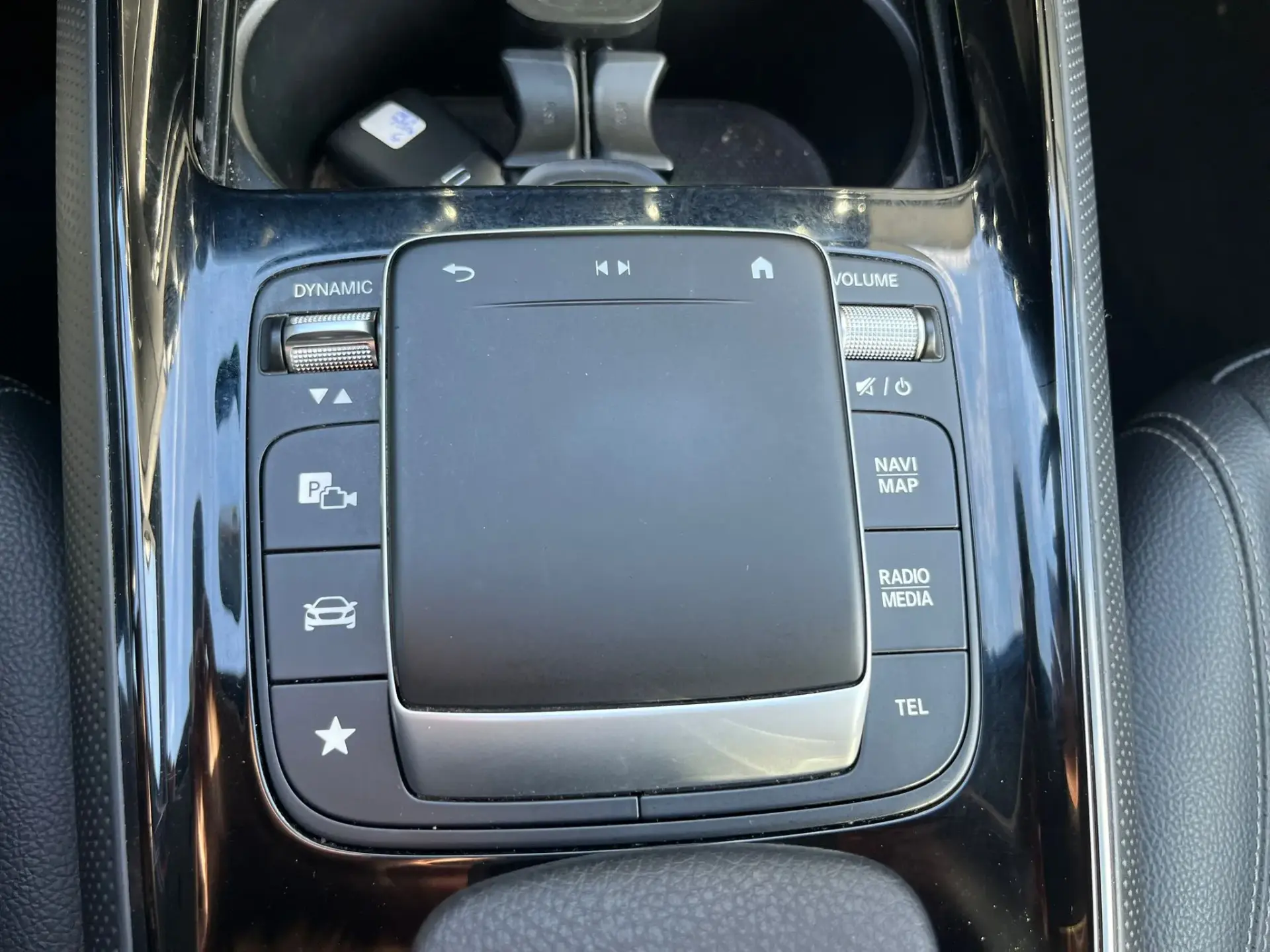 Mercedes-Benz B 180 d 8G-DCT Style 49