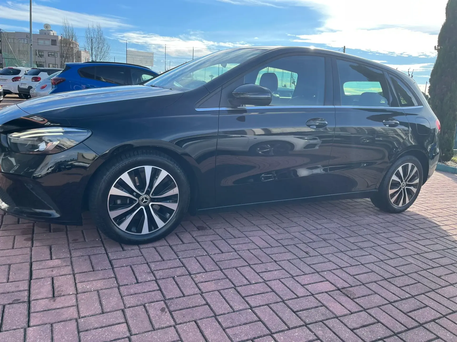 Mercedes-Benz B 180 d 8G-DCT Style 55