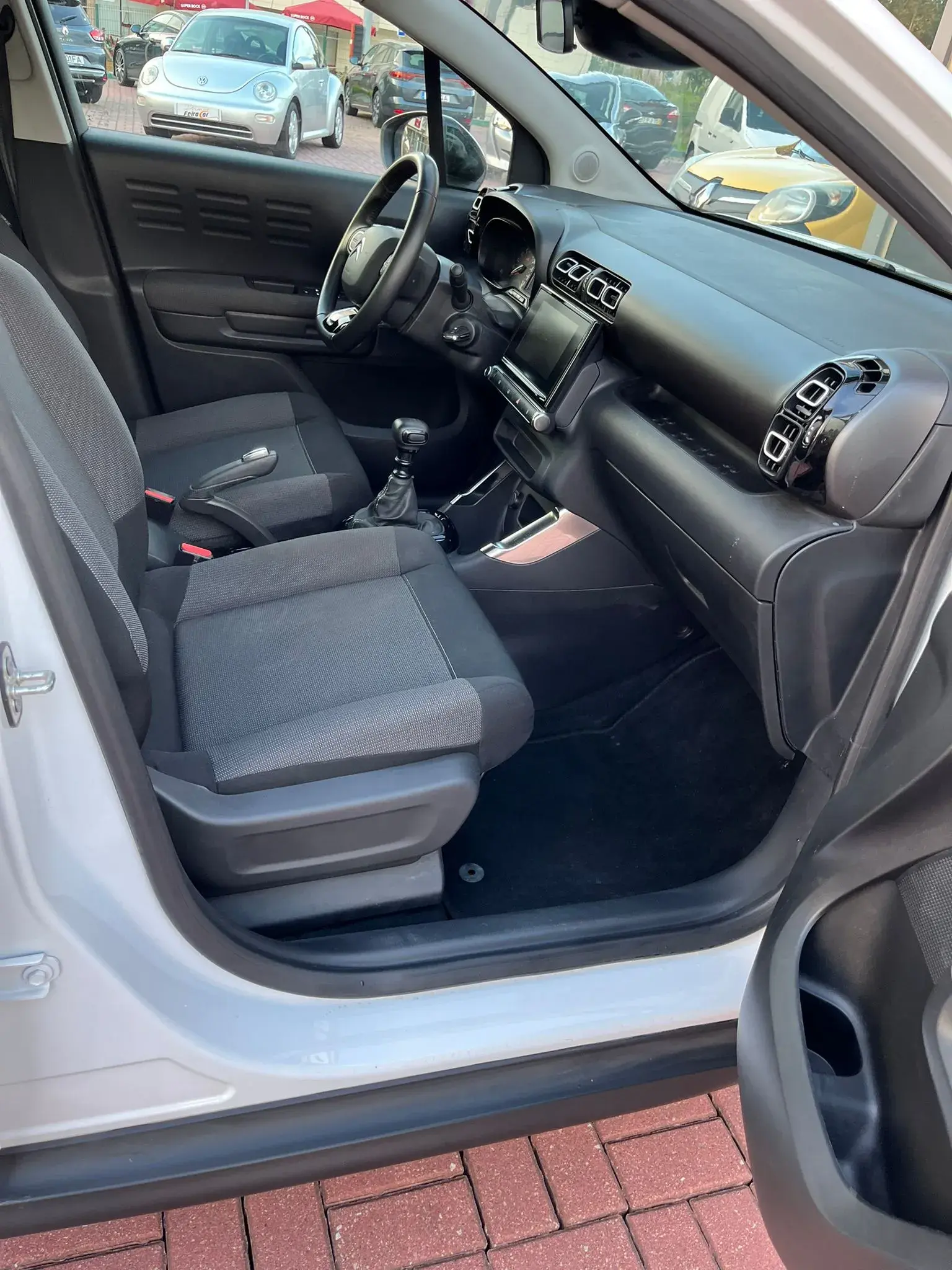 Citroën C3 Aircross 1.5 BlueHDi Shine 12