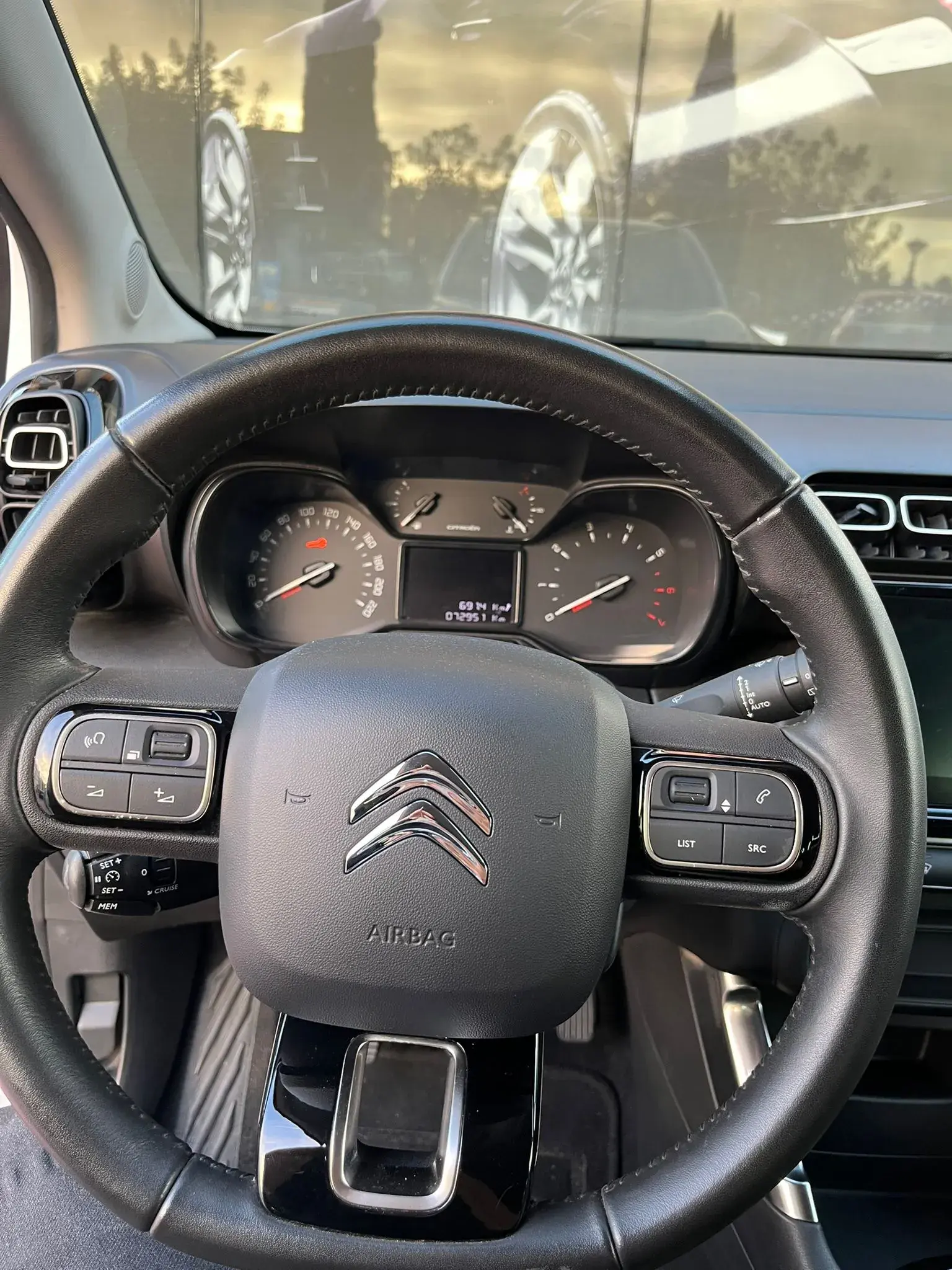 Citroën C3 Aircross 1.5 BlueHDi Shine 16