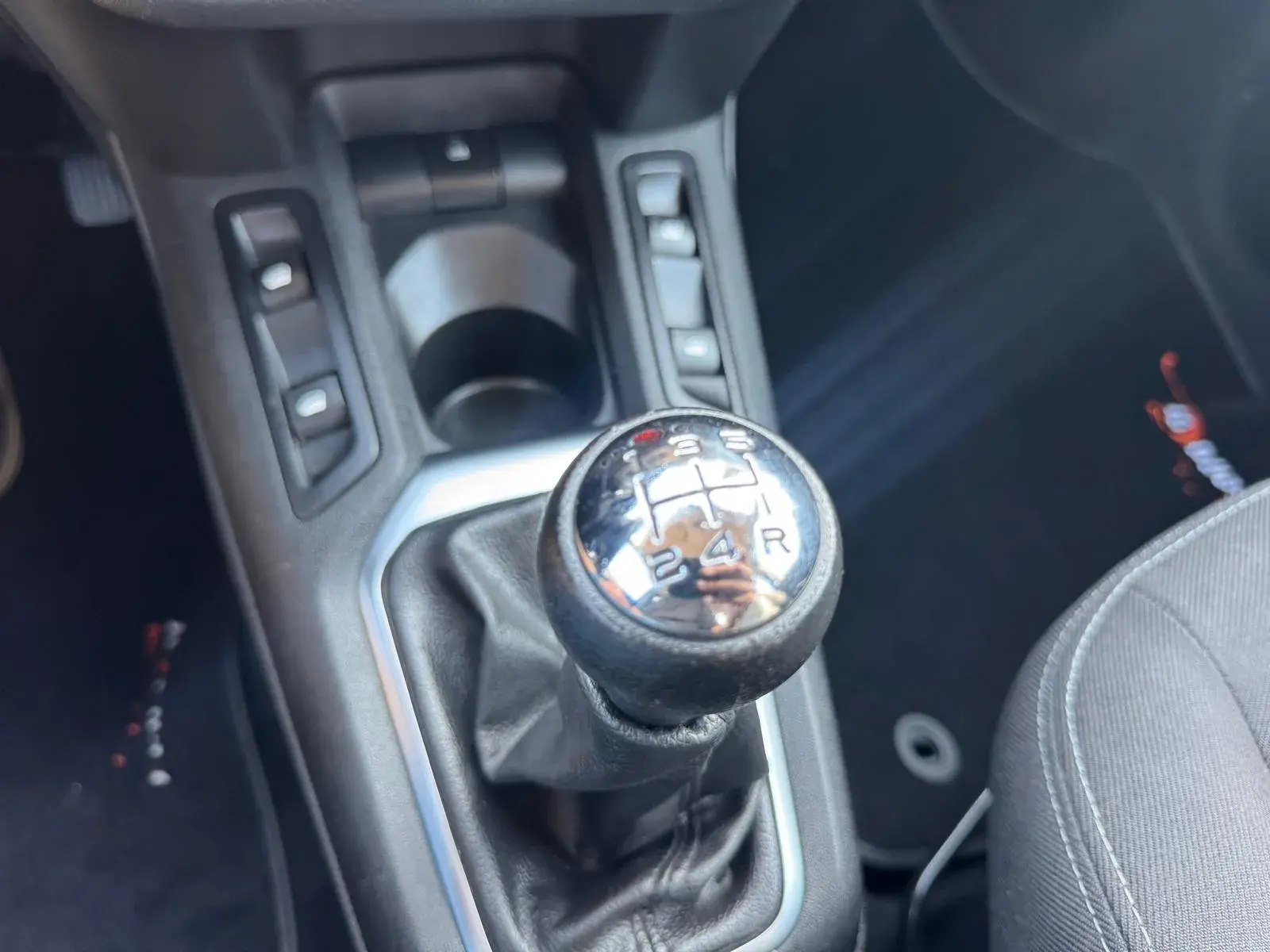 Citroën C-Elysée 1.6 BlueHDi Shine 17