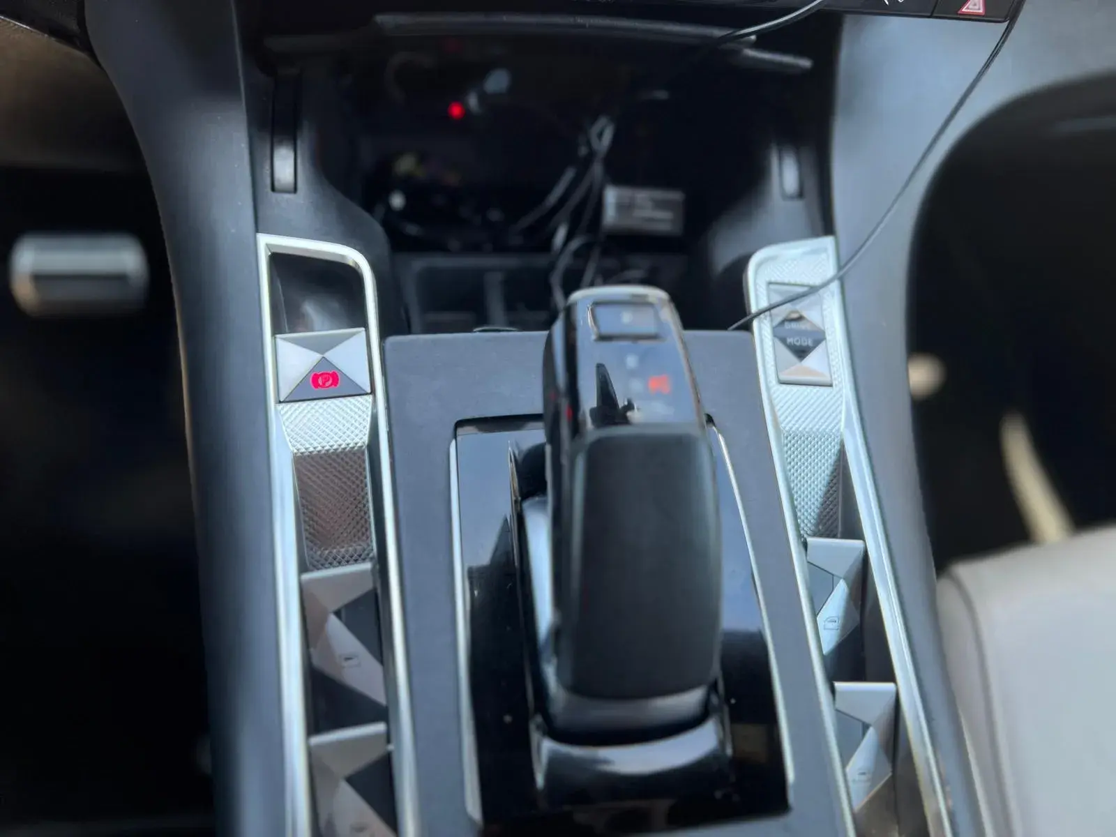 DS DS7 Crossback E-Tense Rivoli EAT8 24