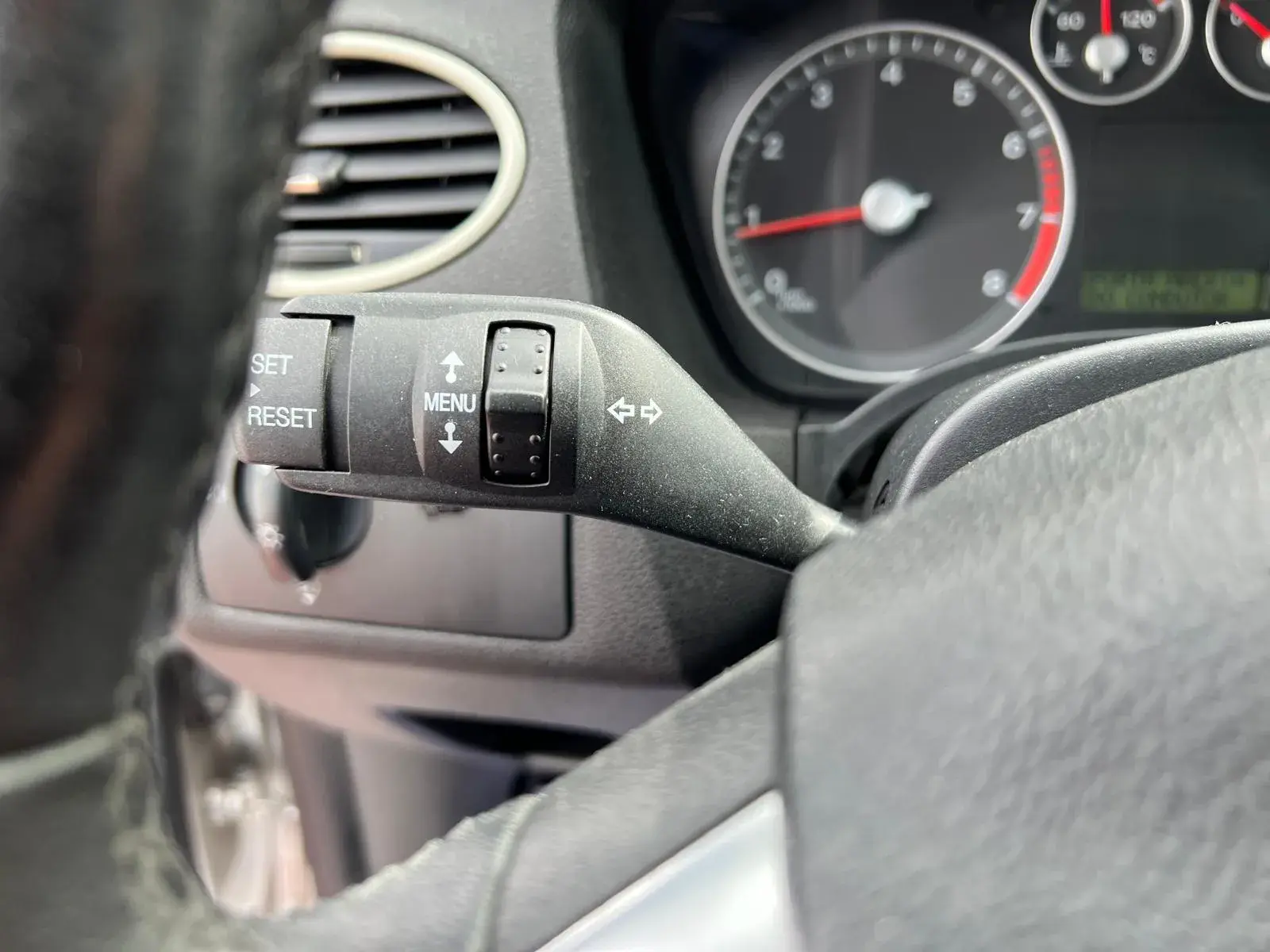 Ford Focus 1.4 16V Trend 15