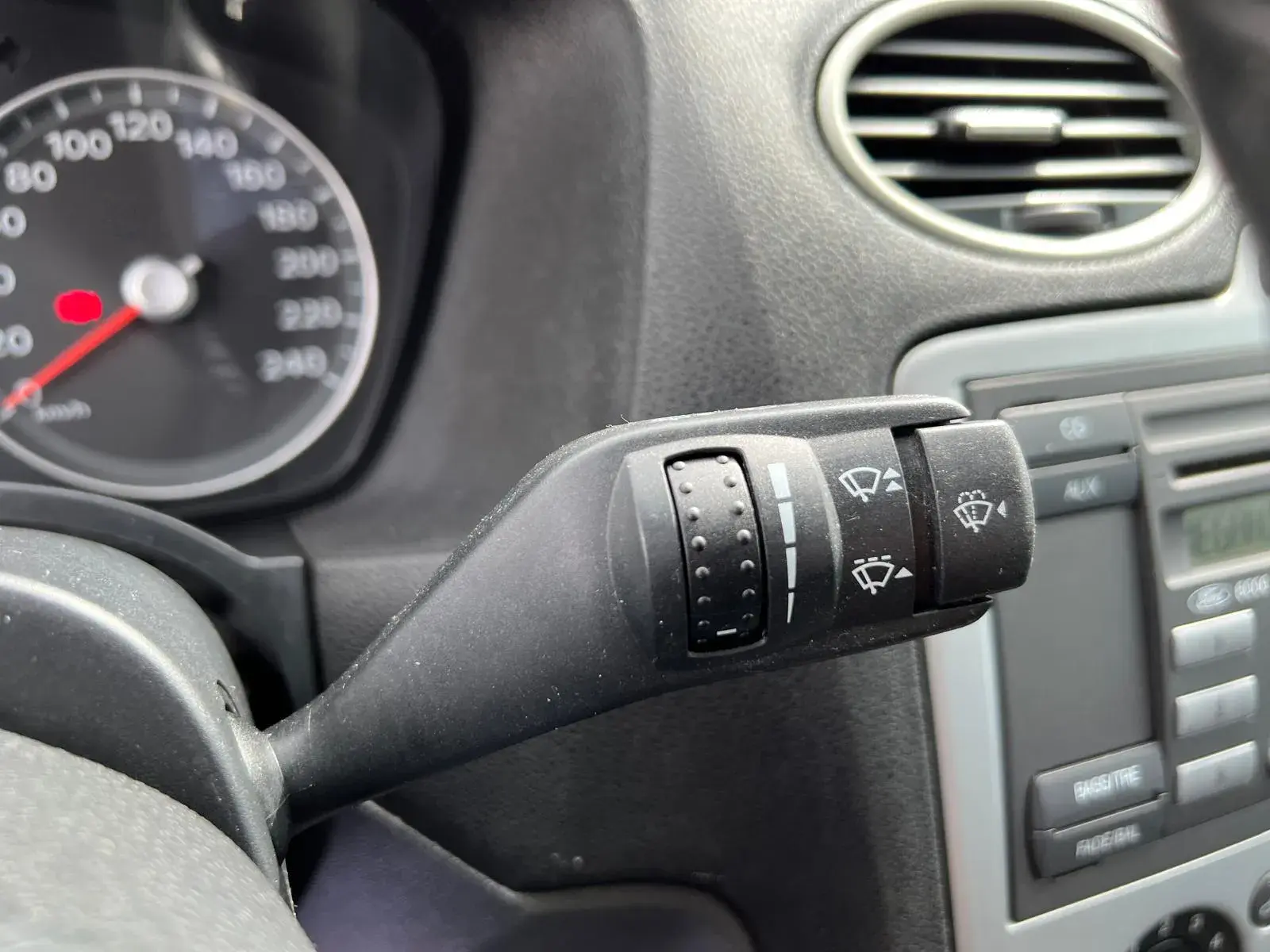 Ford Focus 1.4 16V Trend 16