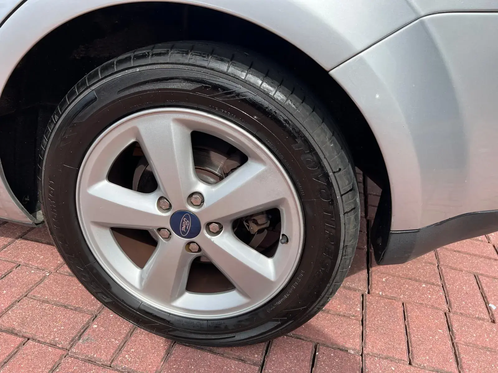 Ford Focus 1.4 16V Trend 23