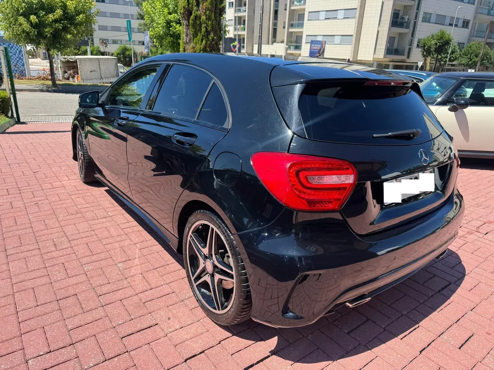 Mercedes-Benz A 220 CDi BlueEfficiency Aut. 4