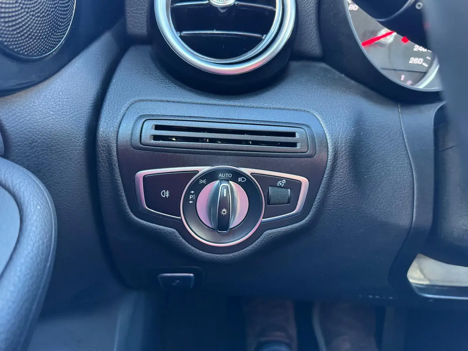 Mercedes-Benz C 200 d Business Solutions 17