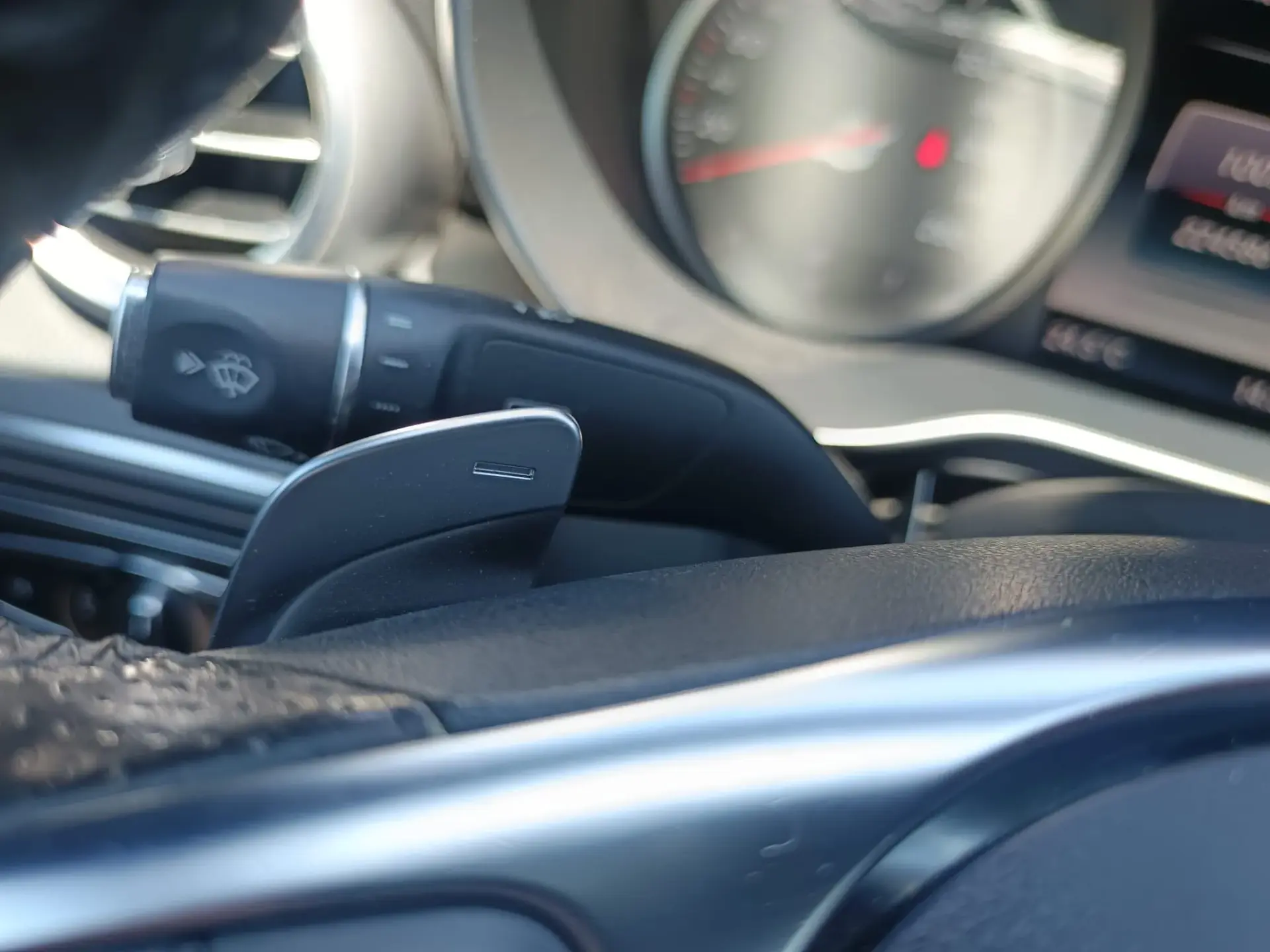 Mercedes-Benz C 300 BlueTEC Hybrid AMG Line 23