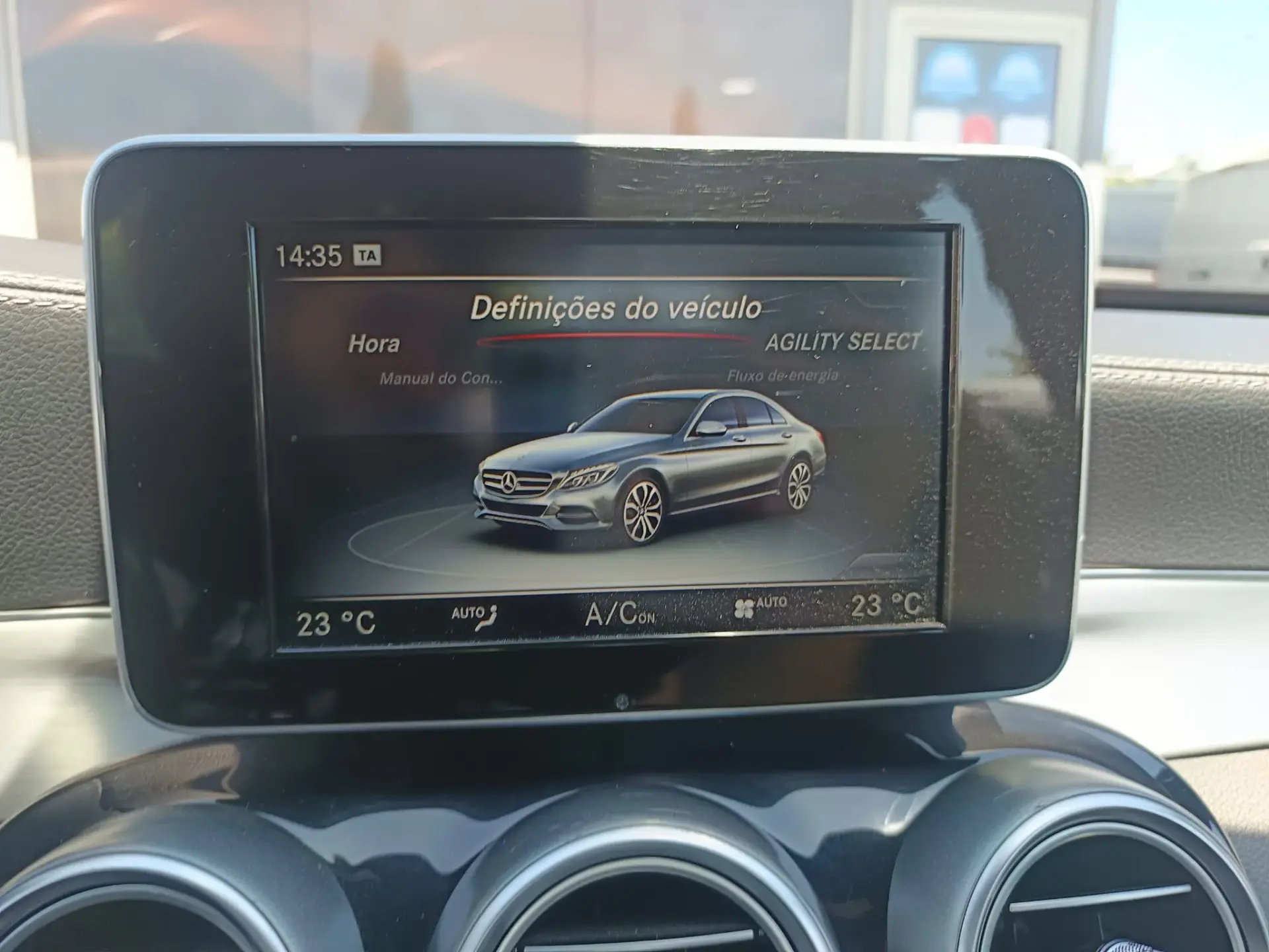 Mercedes-Benz C 300 BlueTEC Hybrid AMG Line 28