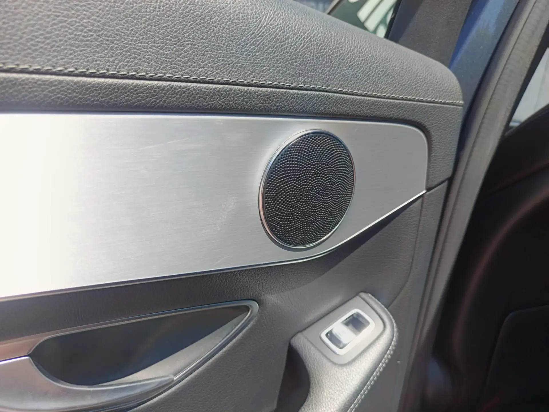 Mercedes-Benz C 300 BlueTEC Hybrid AMG Line 47