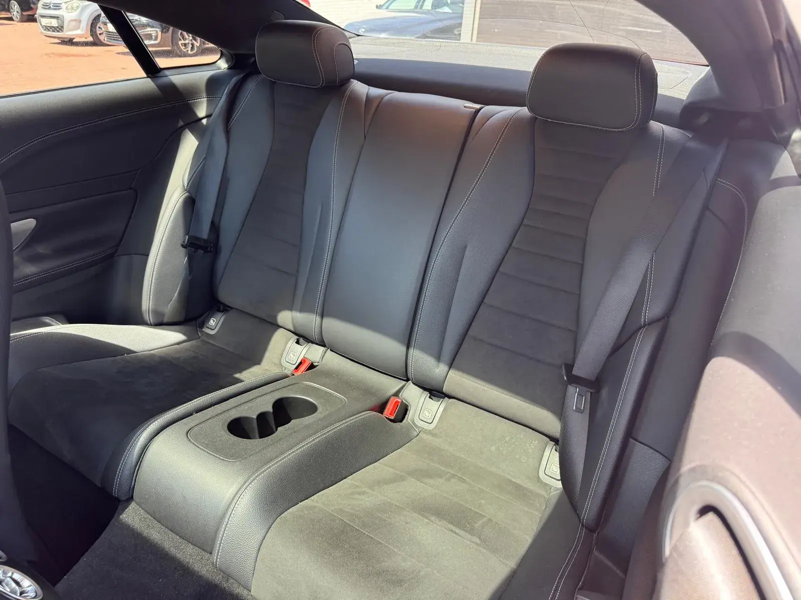 Mercedes-Benz E 300 AMG Line 14