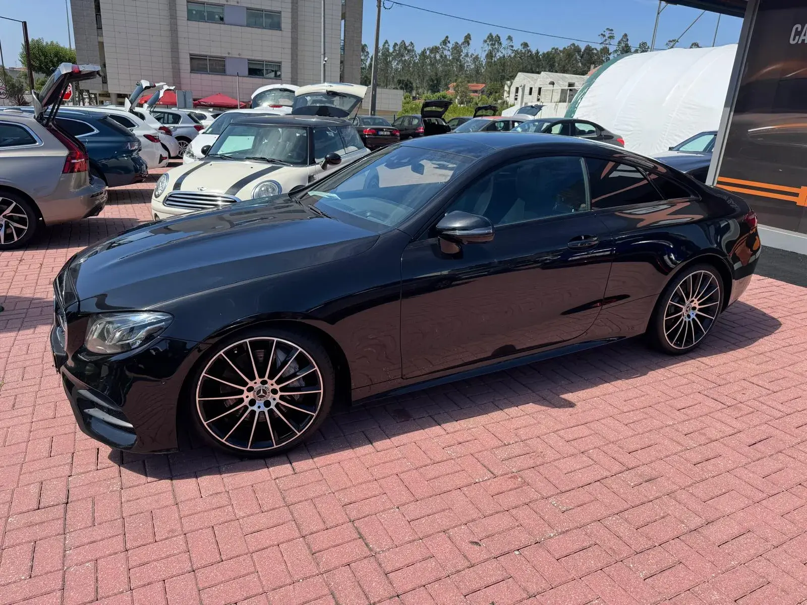 Mercedes-Benz E 300 AMG Line 15