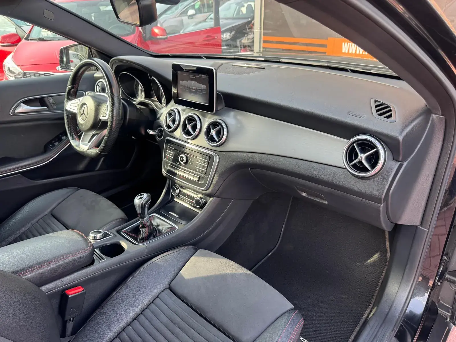 Mercedes-Benz GLA 180 CDi AMG Line 55