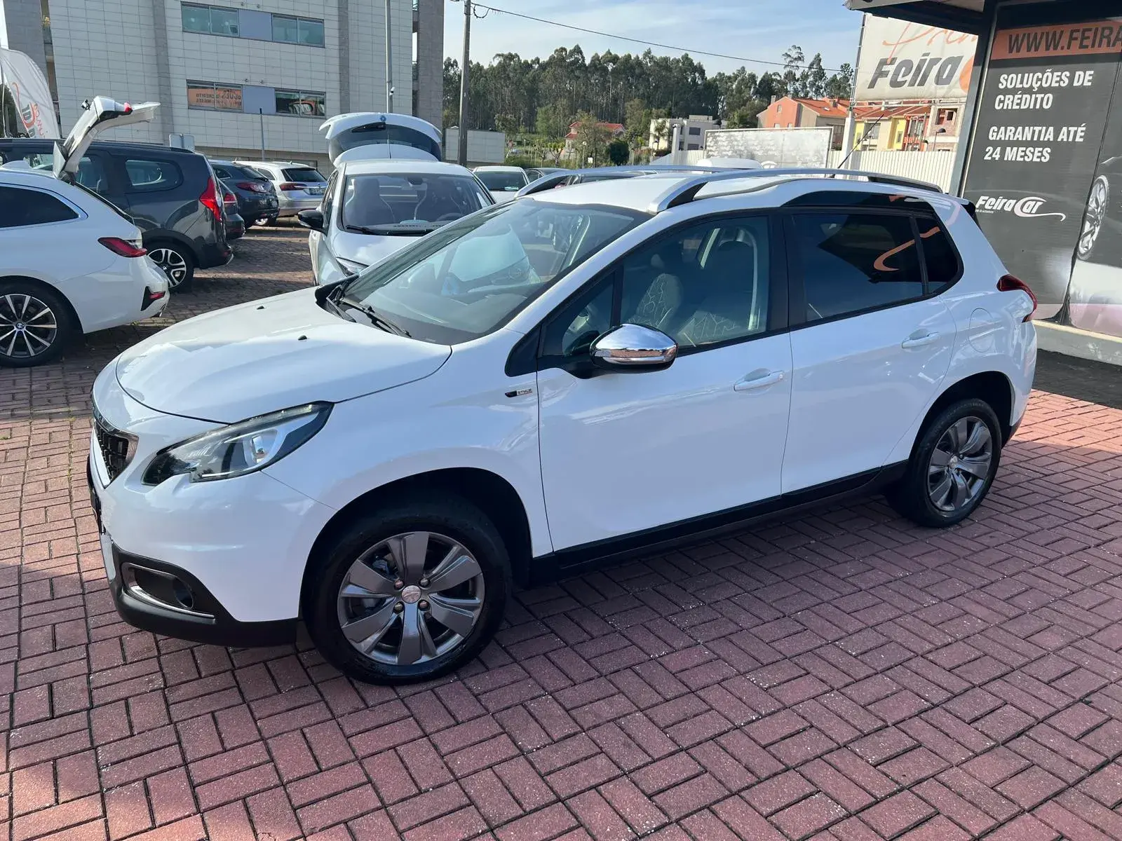 Peugeot 2008 1.2 PureTech Style 3