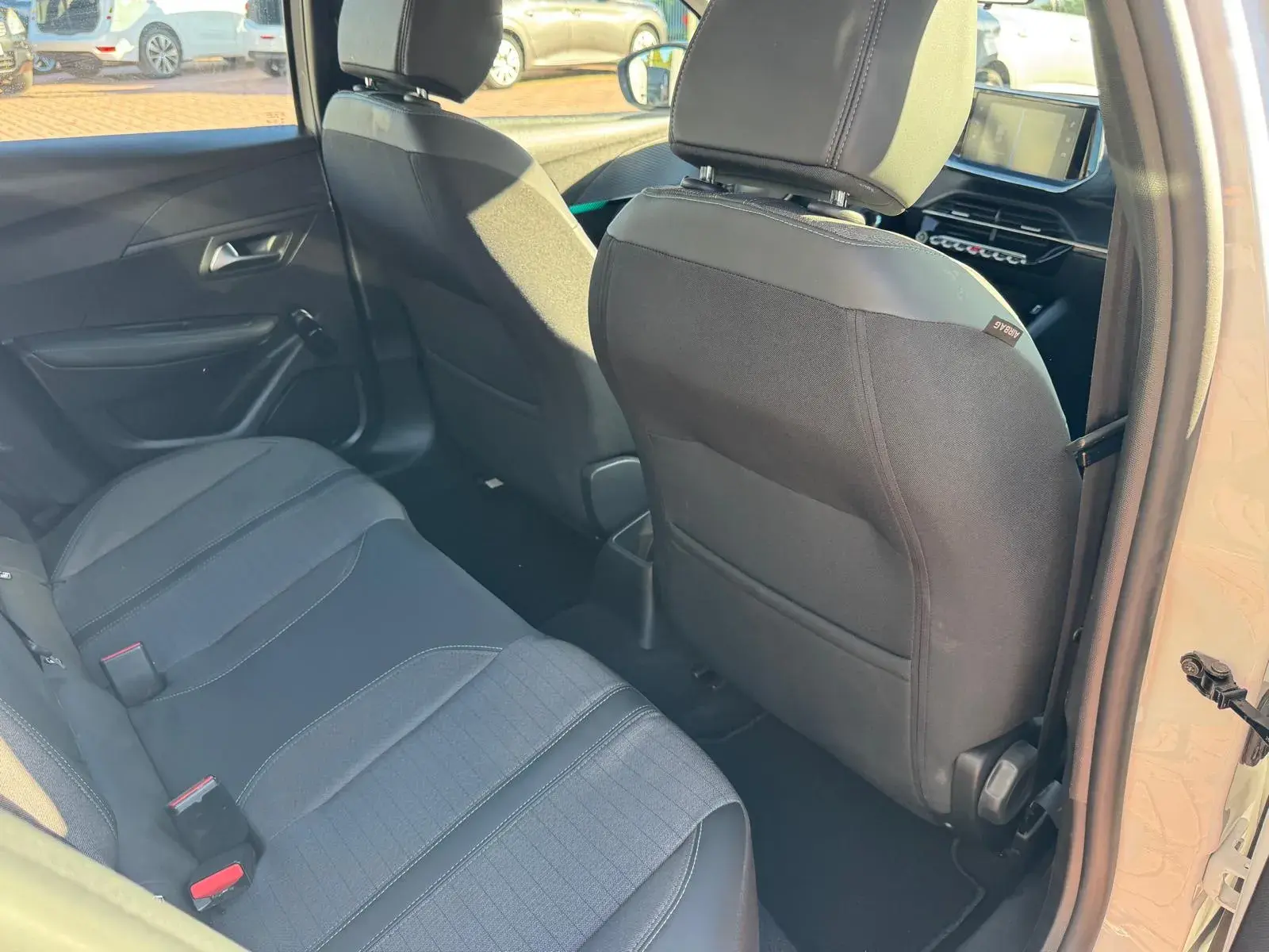 Peugeot 208 1.2 PureTech Active 6