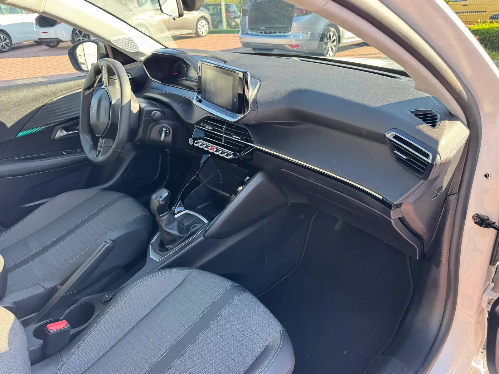 Peugeot 208 1.2 PureTech Active 13