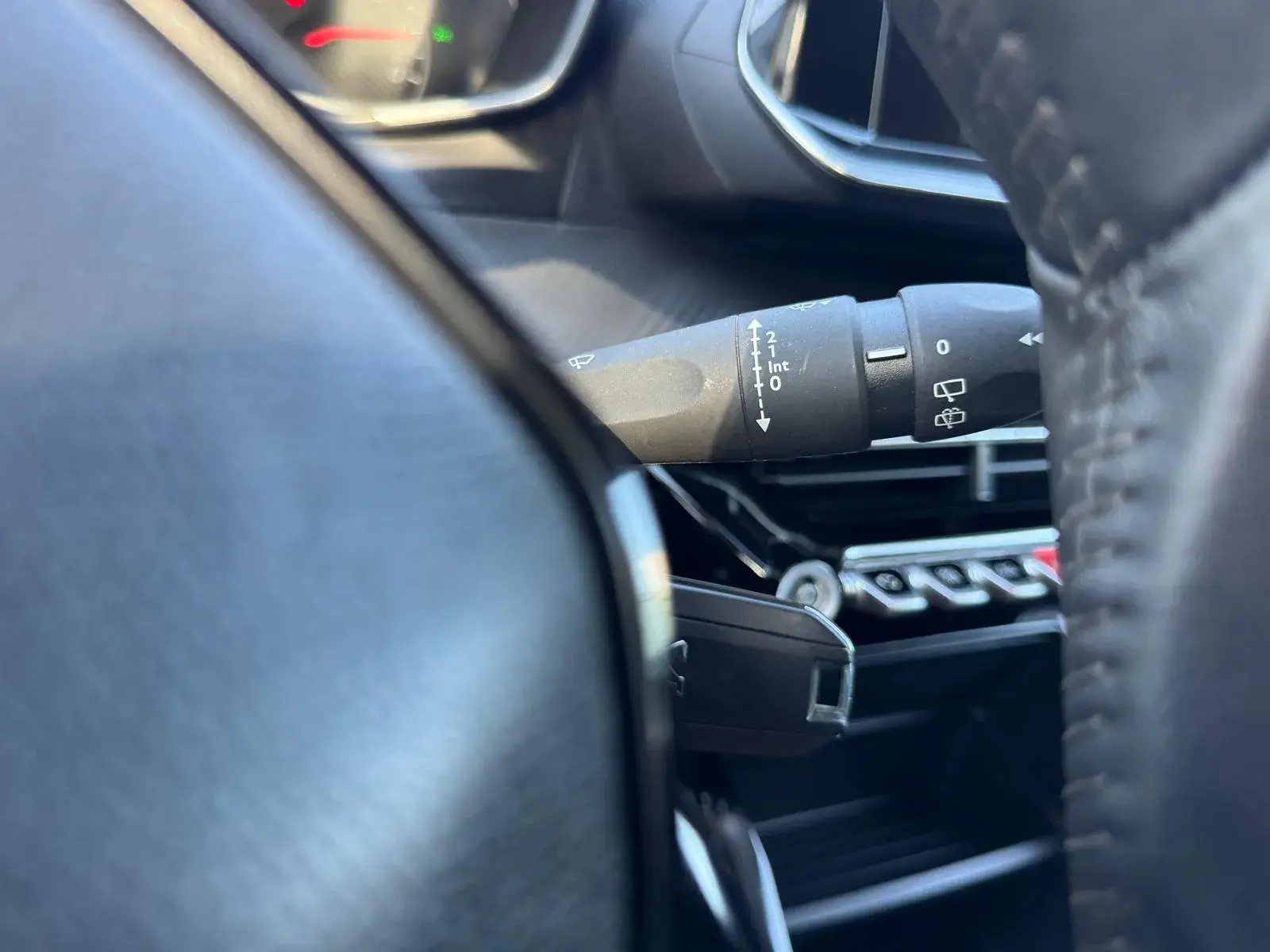 Peugeot 208 1.2 PureTech Active 21