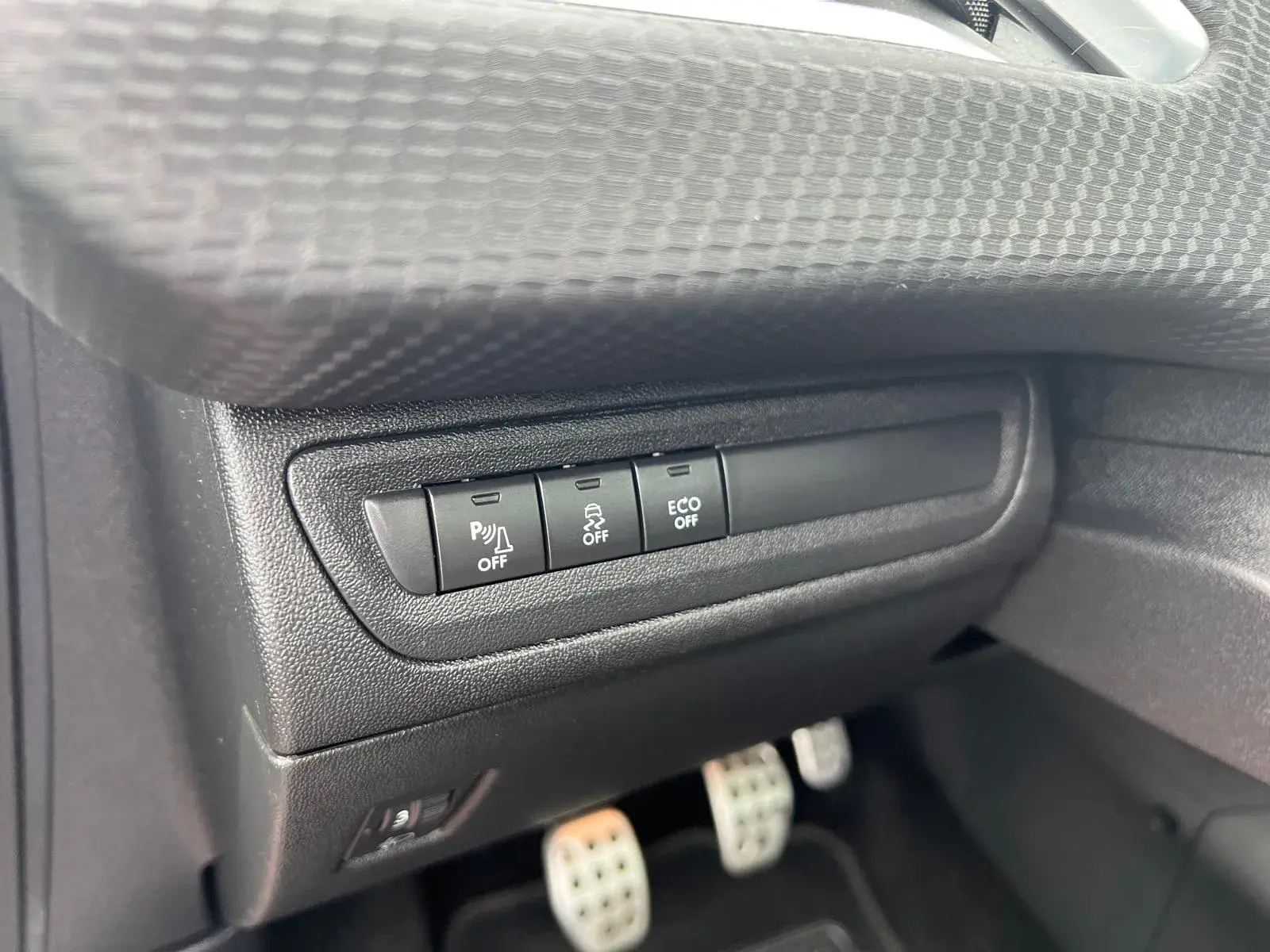 Peugeot 208 1.2 PureTech Allure 19