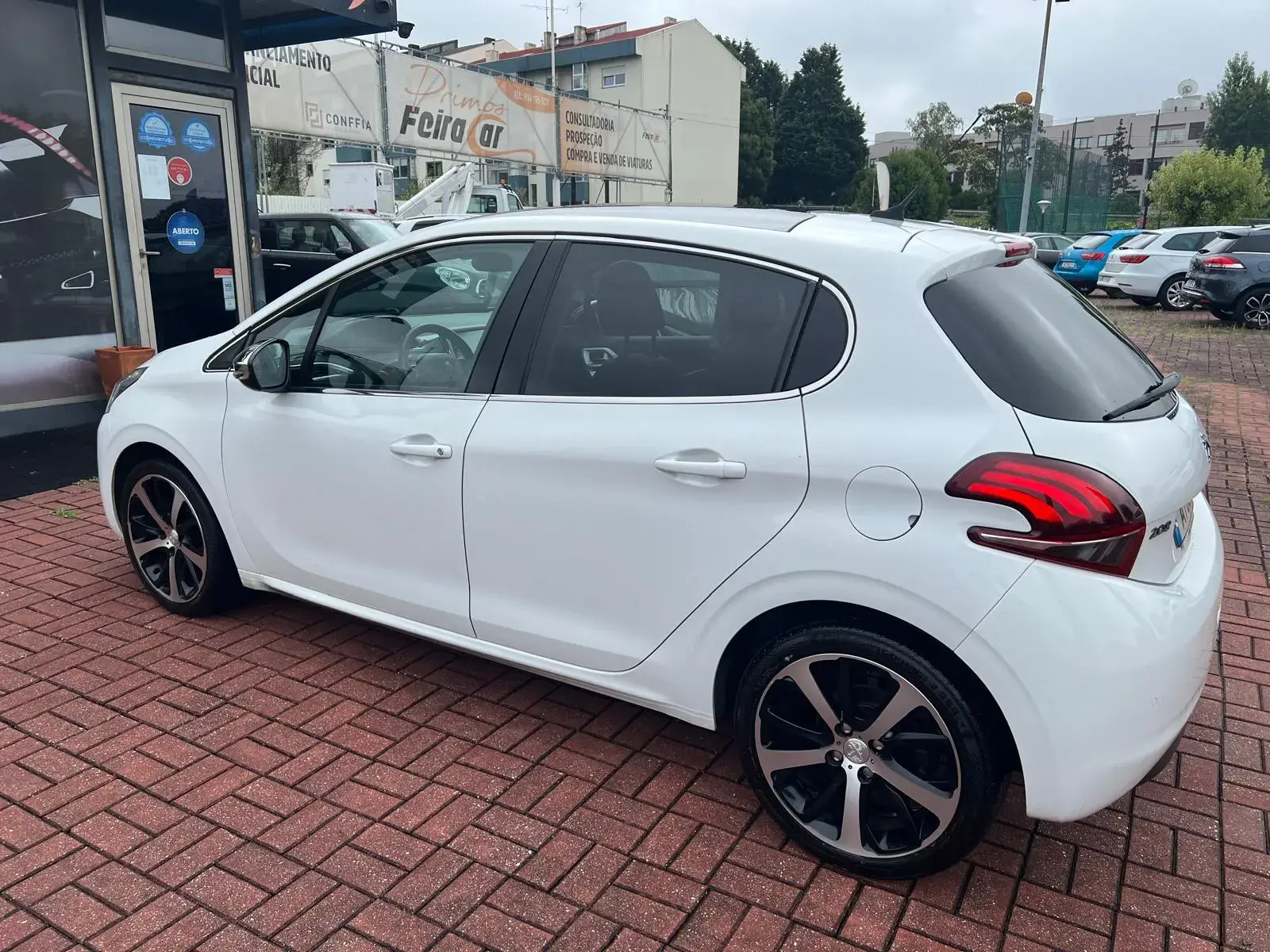 Peugeot 208 1.2 PureTech Allure 35