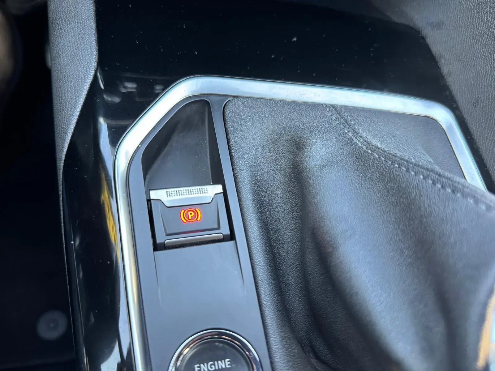 Peugeot 3008 1.2 PureTech Allure 19