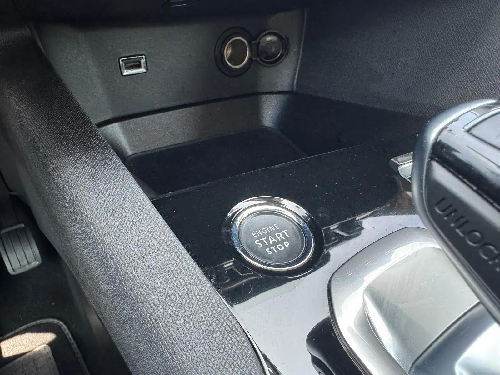 Peugeot 3008 1.5 BlueHDi Active Pack EAT8 30