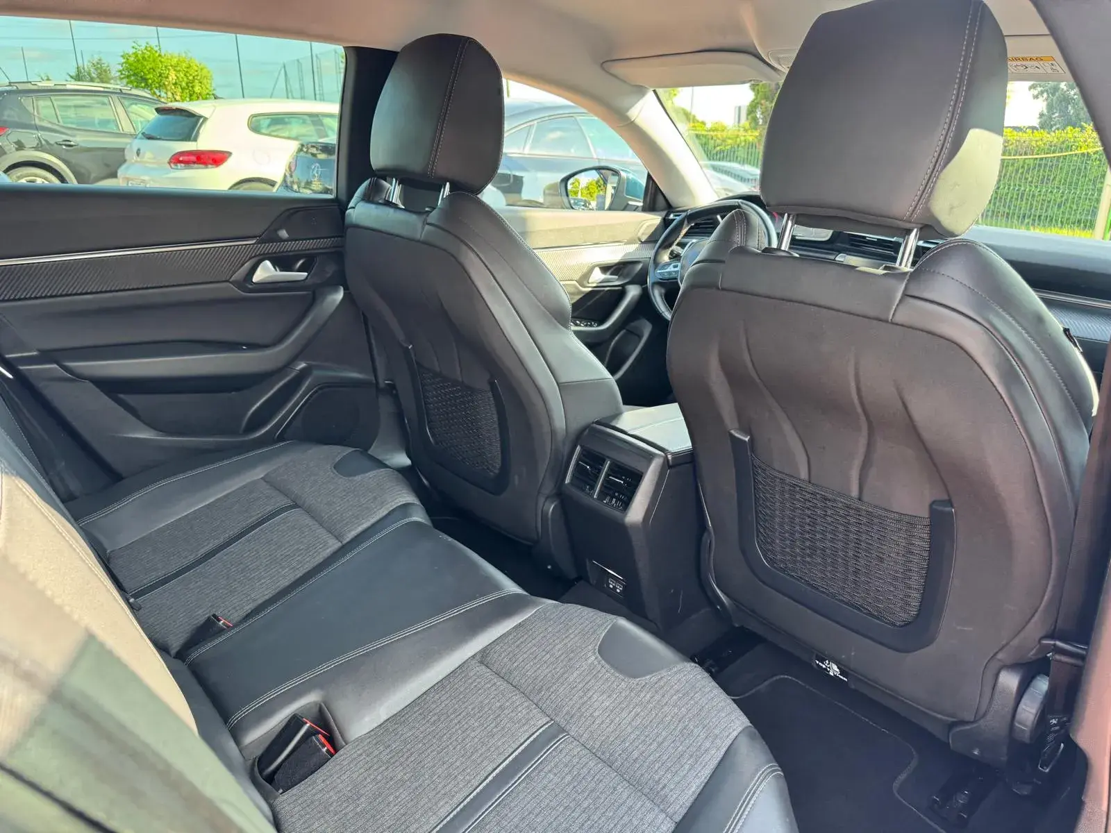 Peugeot 508 SW 1.6 Hybrid Allure e-EAT8 11