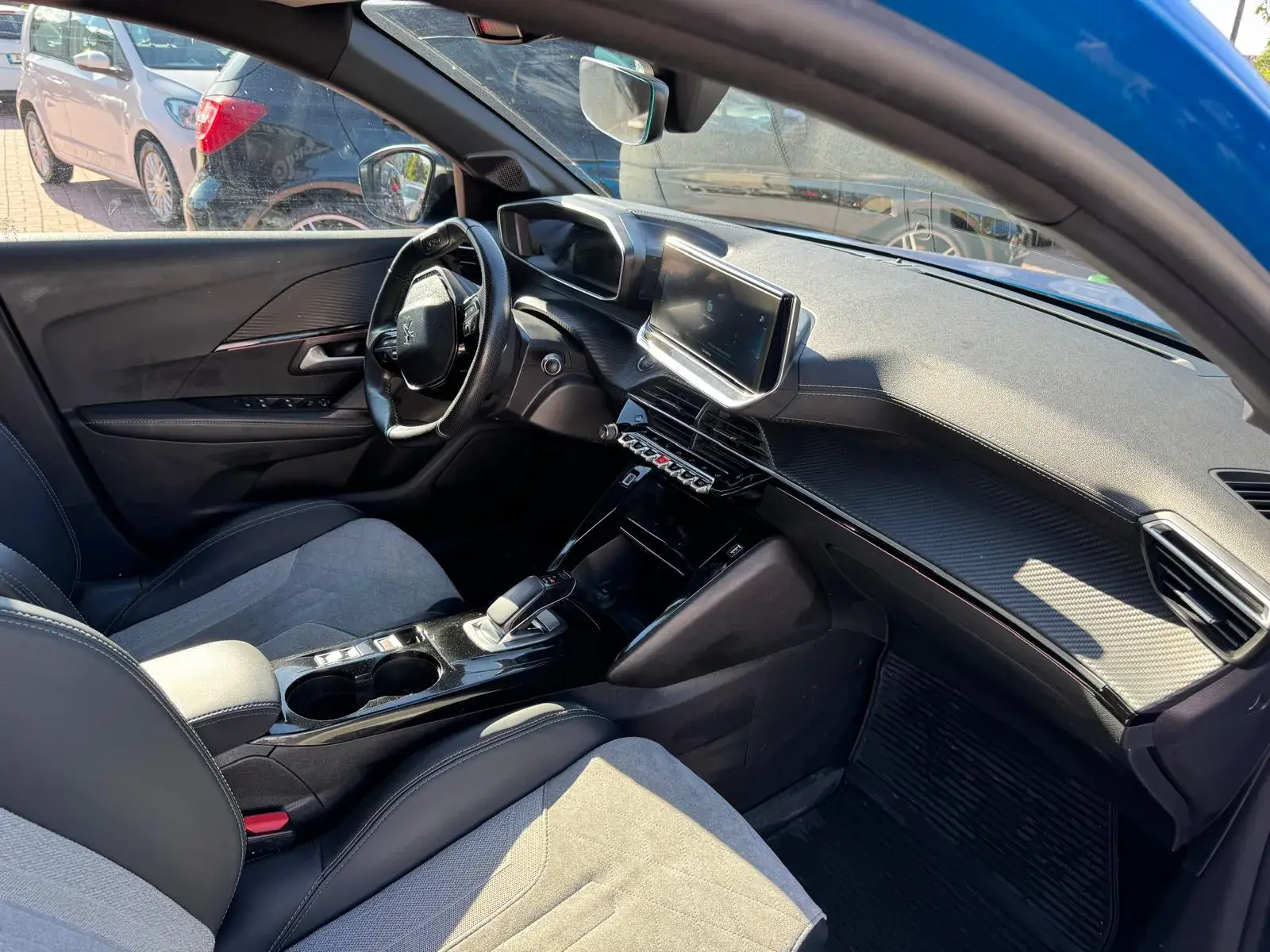 Peugeot e-208 50 kWh GT Pack 14