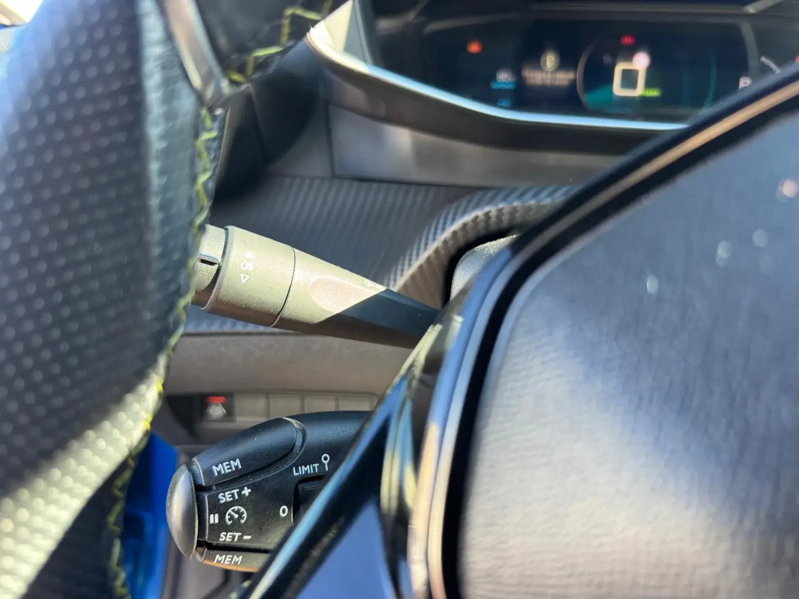 Peugeot e-208 50 kWh GT Pack 19