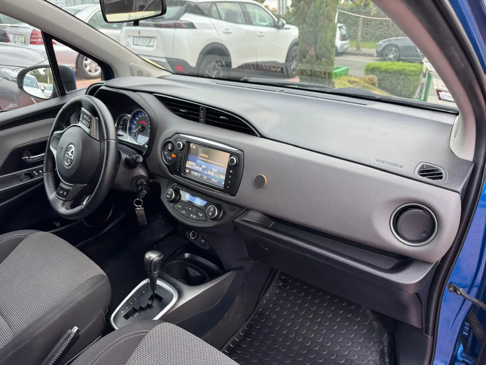 Toyota Yaris 1.5 HSD Comfort+Navi 6