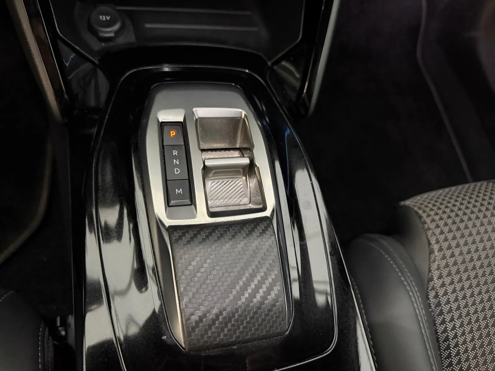 Peugeot 2008 1.5 BlueHDi GT Pack EAT8 49