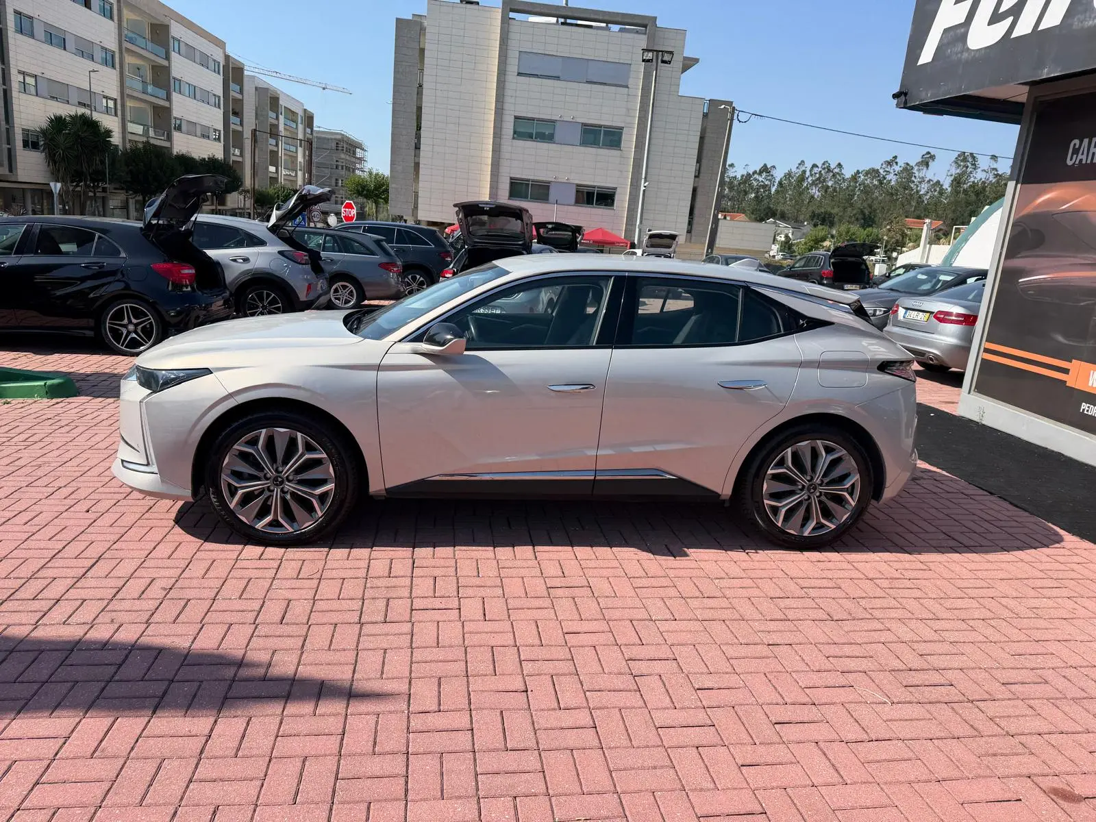 DS DS4 E-TENSE 225 OPERA 3