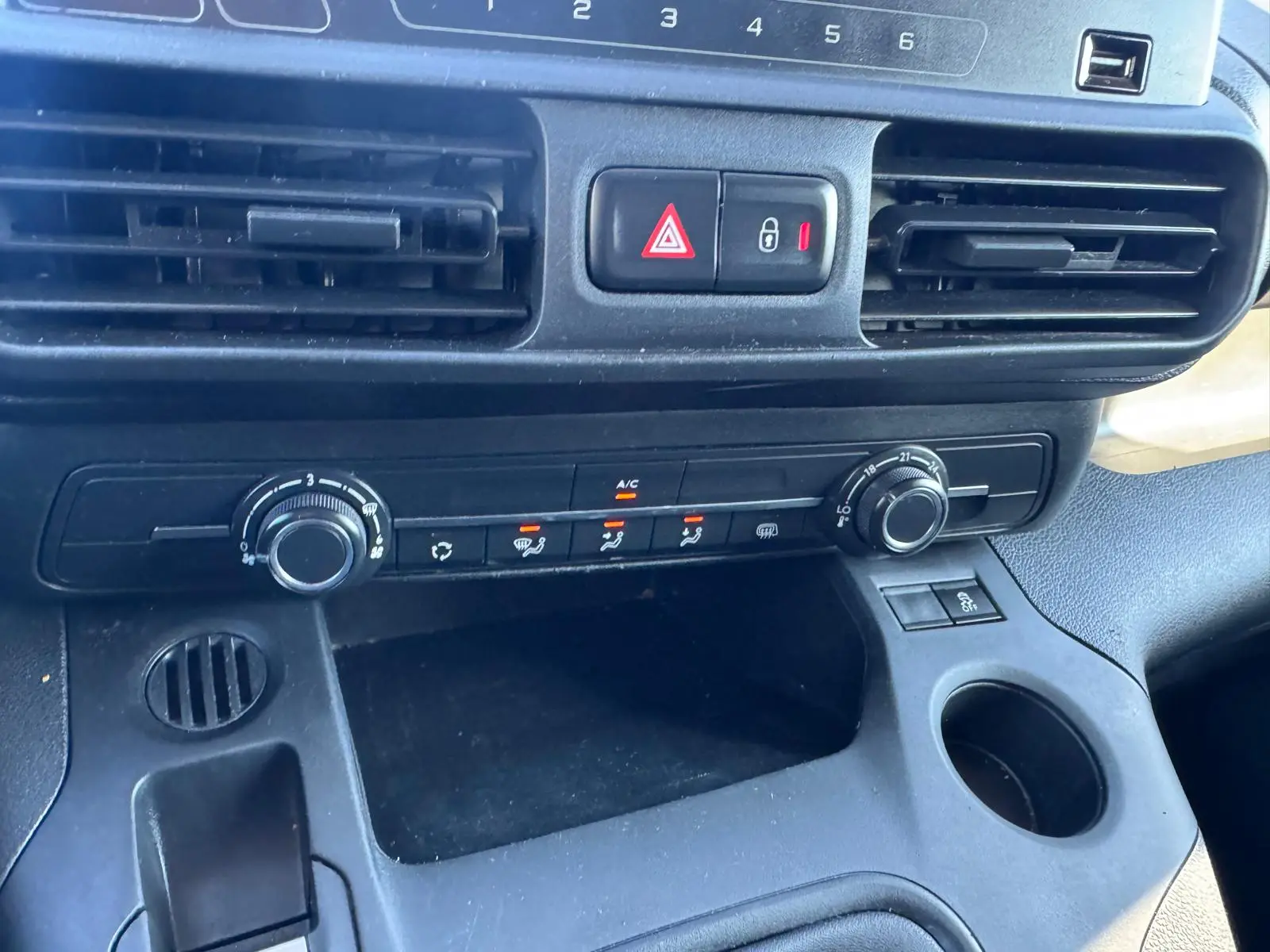 Peugeot Partner 1.5HDi Longa 21