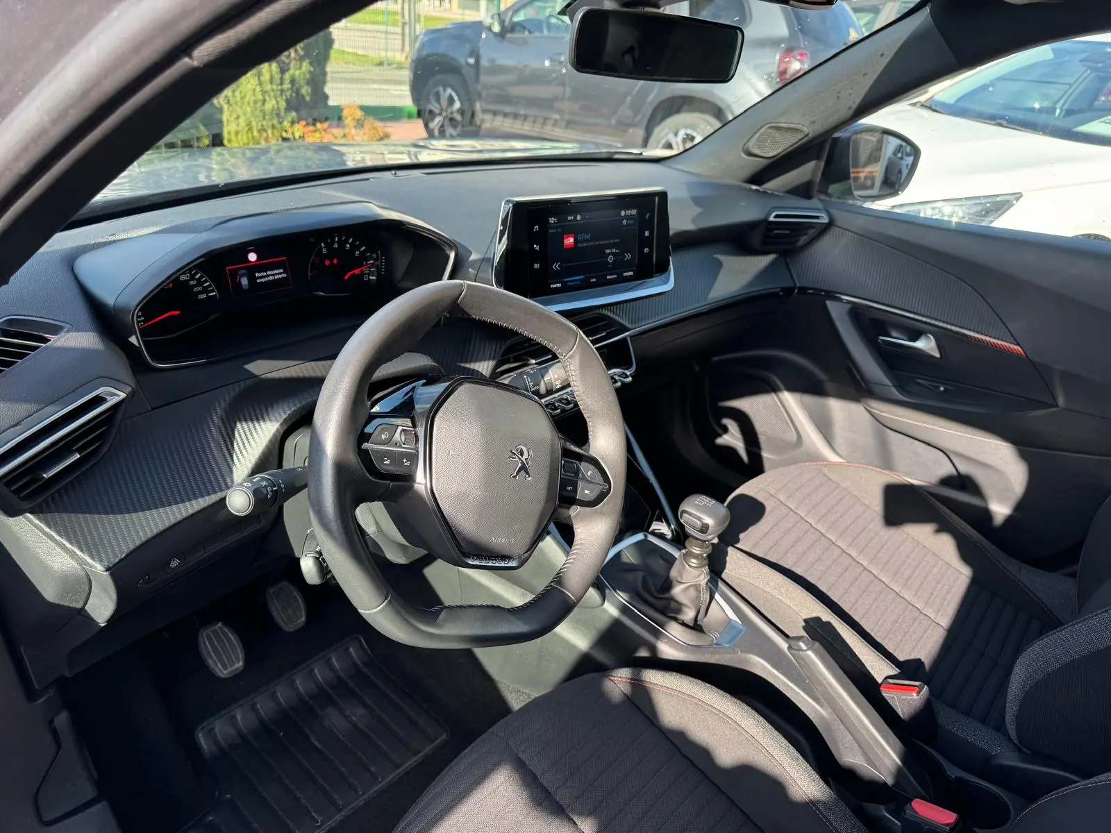 Peugeot 2008 1.2 PureTech Style 5